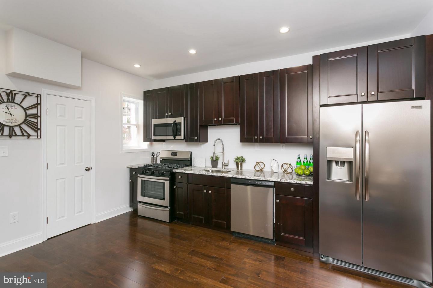 PEN LUCY - Residential Lease