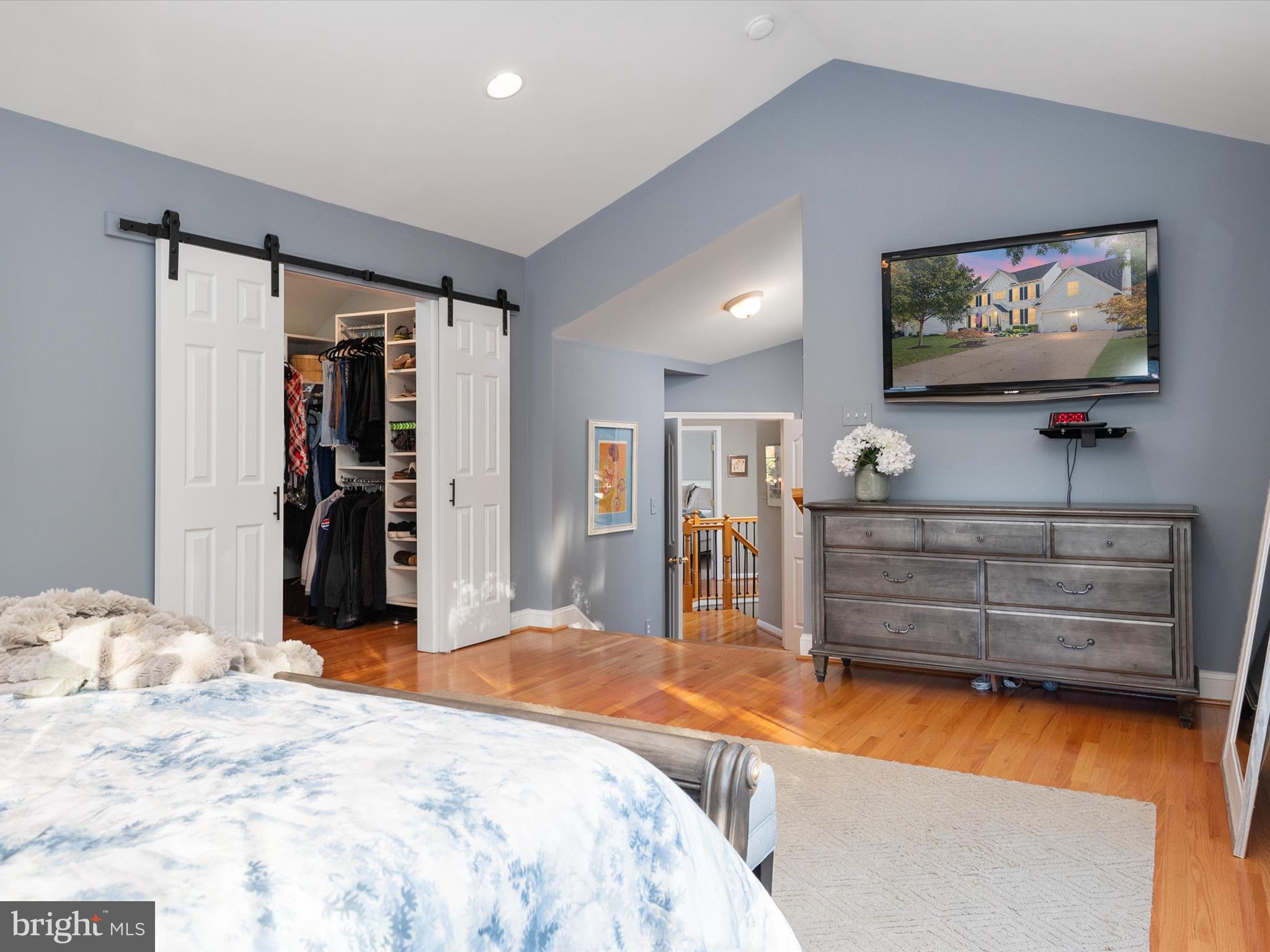 LYNDWOOD MANOR - Residential