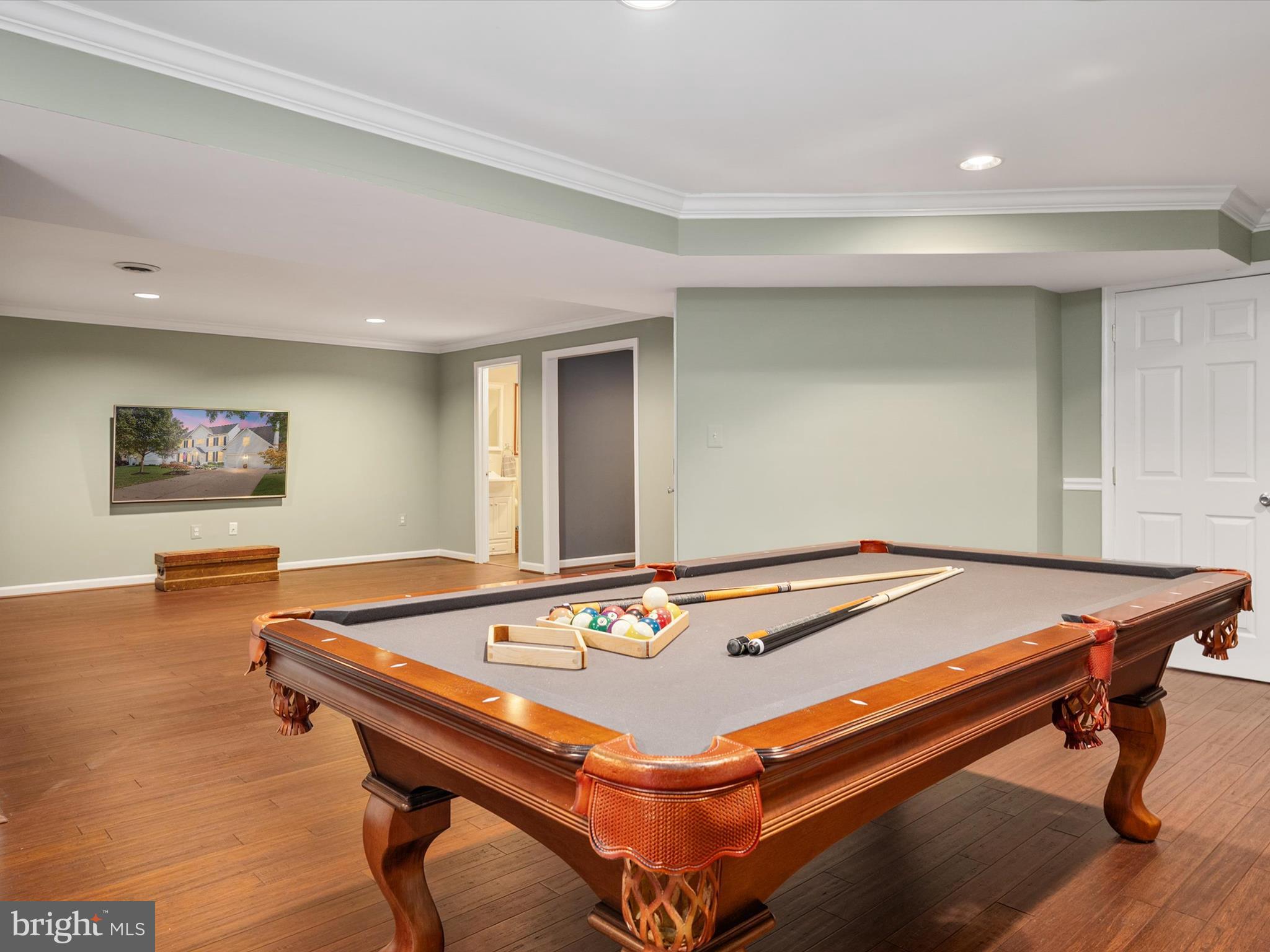 LYNDWOOD MANOR - Residential