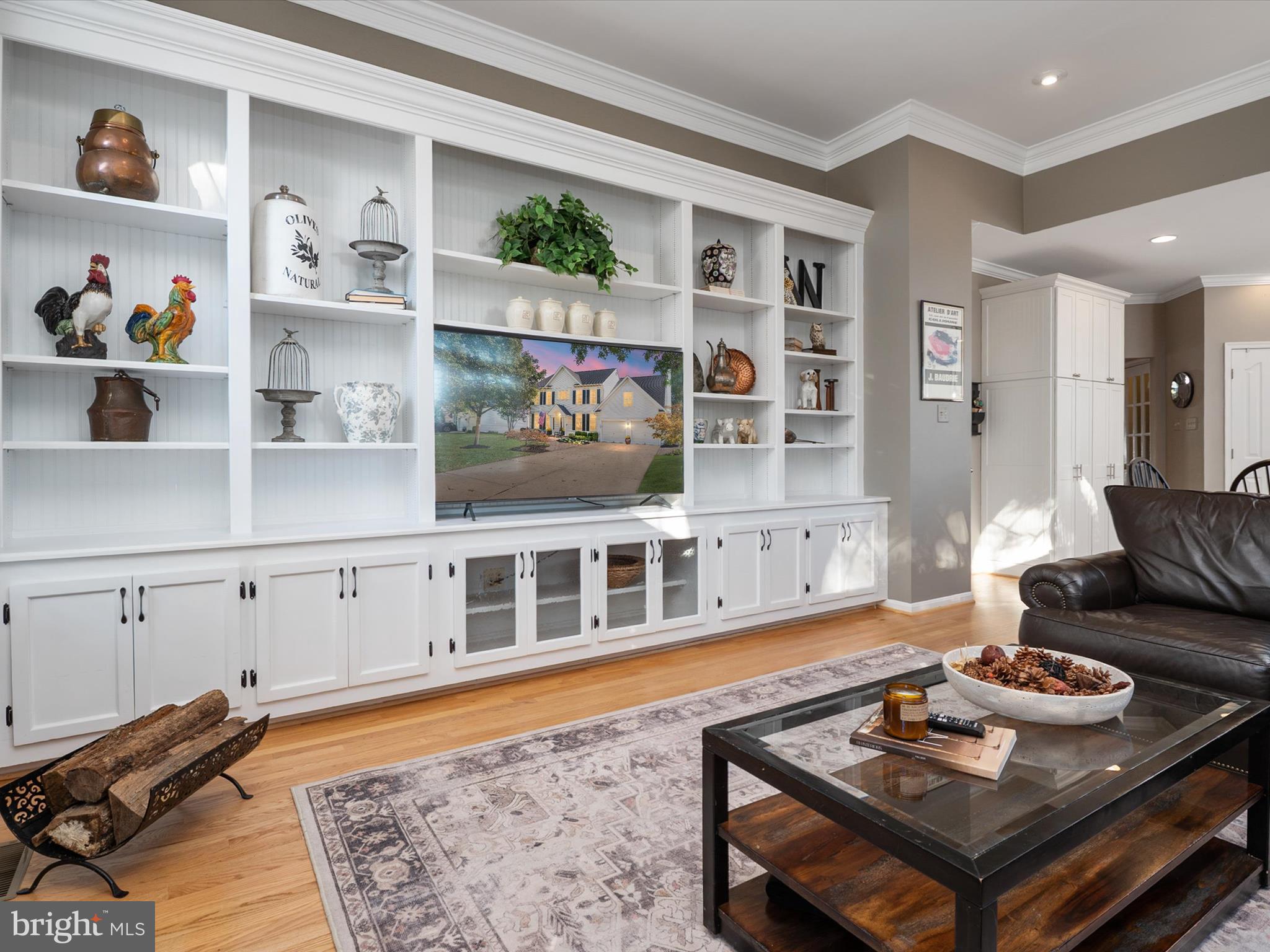 LYNDWOOD MANOR - Residential