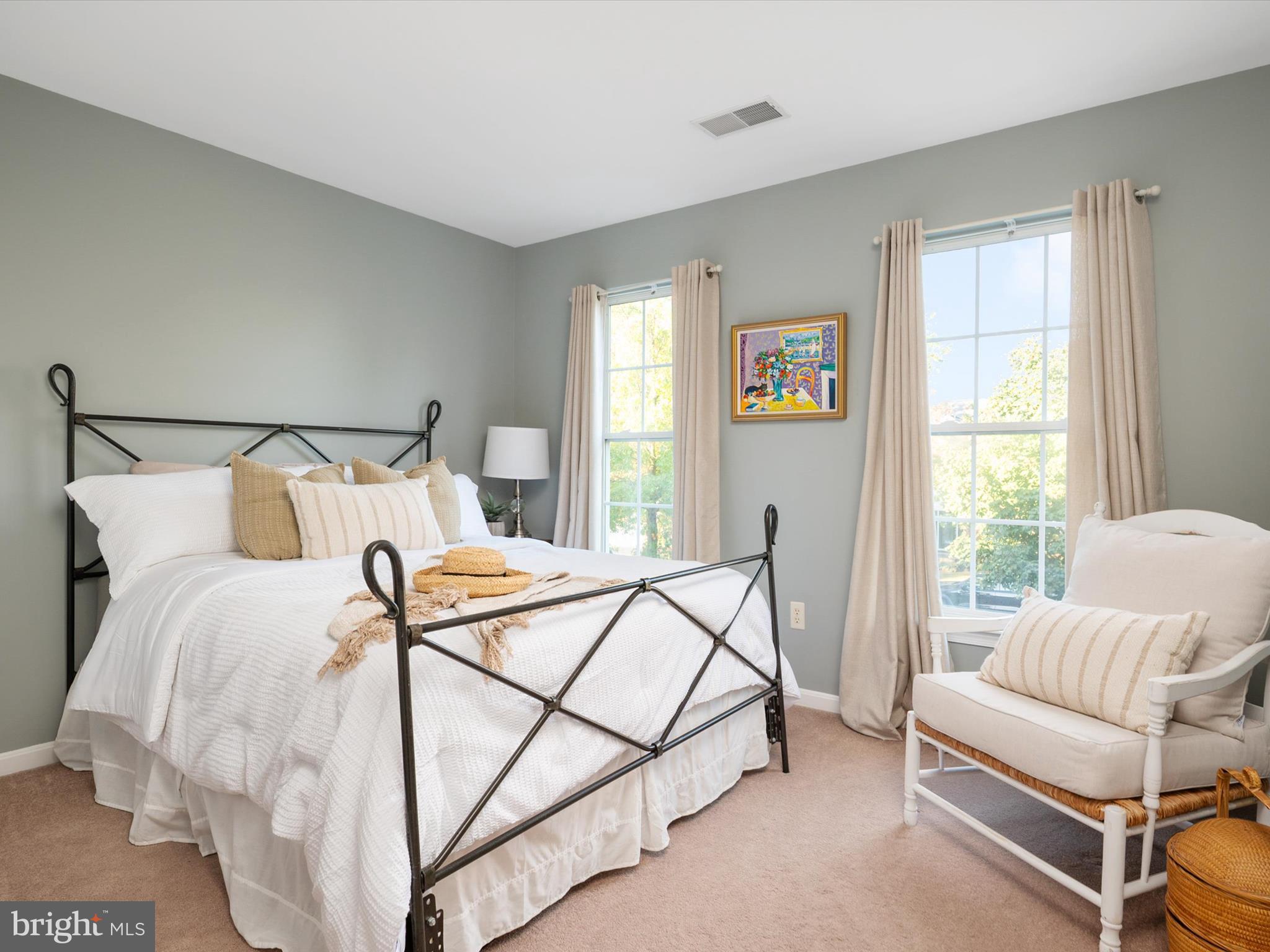 LYNDWOOD MANOR - Residential