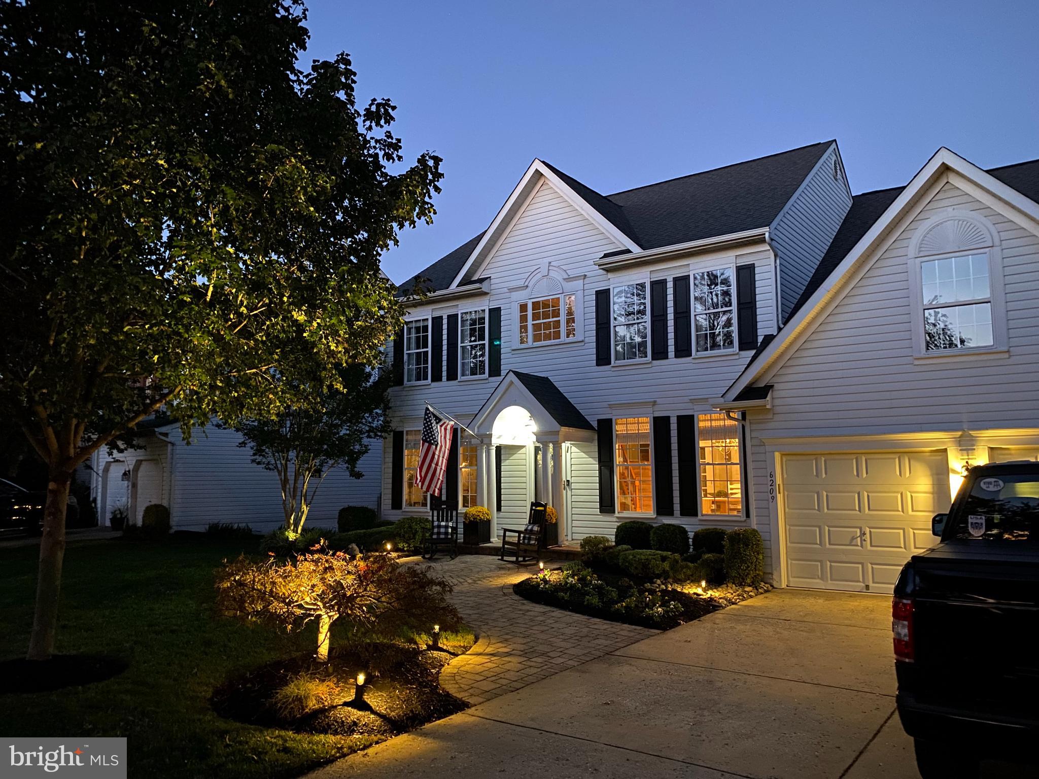 LYNDWOOD MANOR - Residential