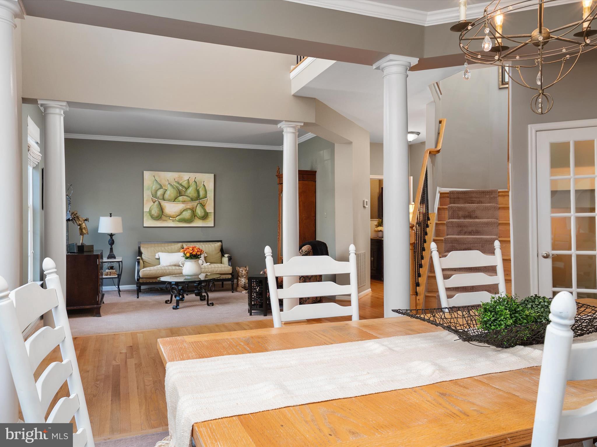 LYNDWOOD MANOR - Residential