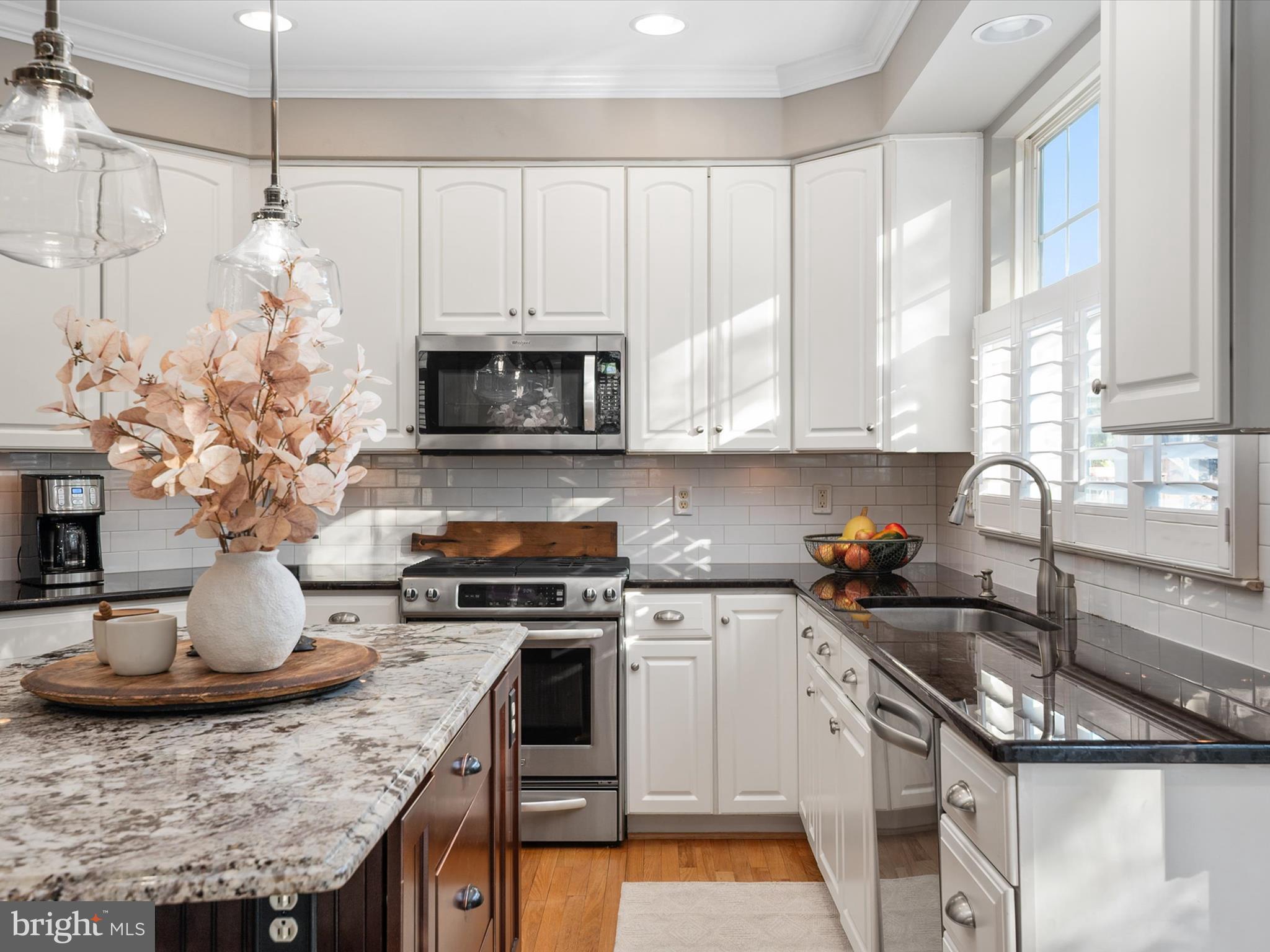 LYNDWOOD MANOR - Residential