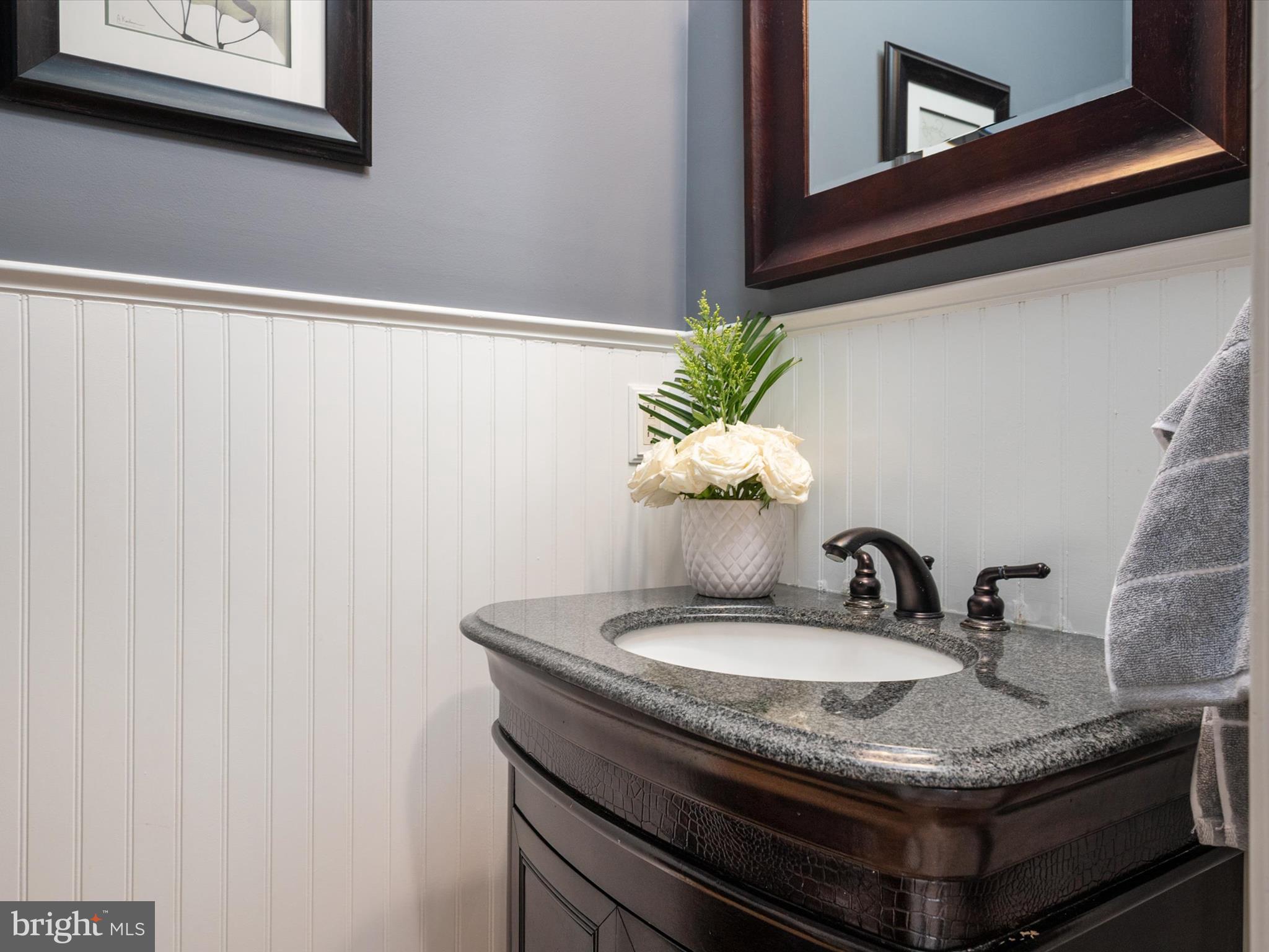 LYNDWOOD MANOR - Residential