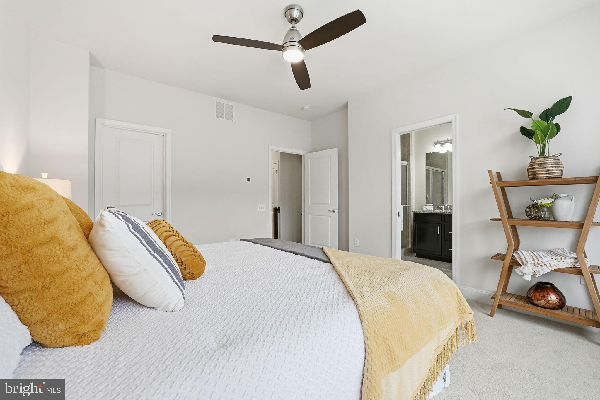 POTOMAC SHORES - Residential