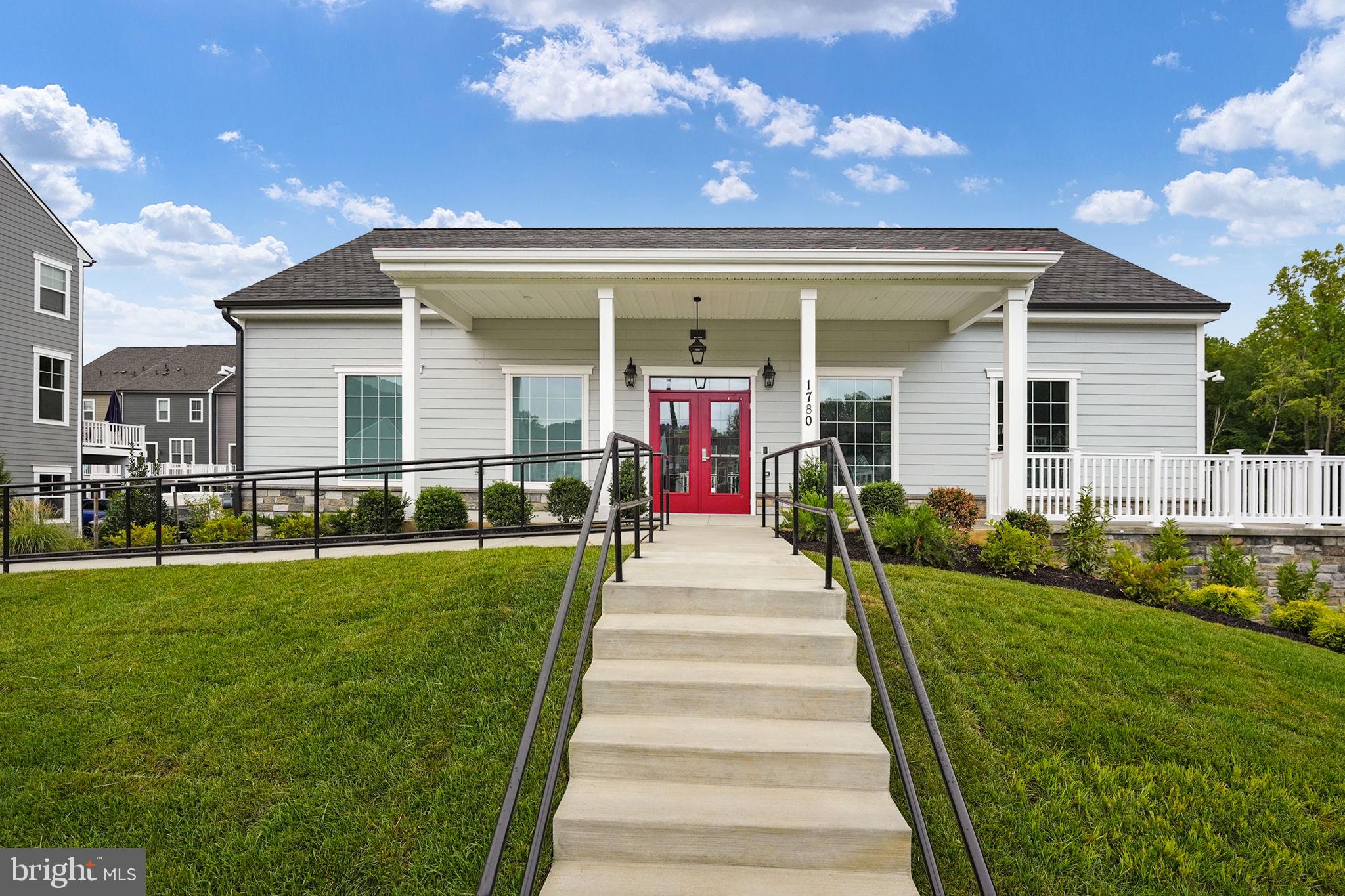 POTOMAC SHORES - Residential