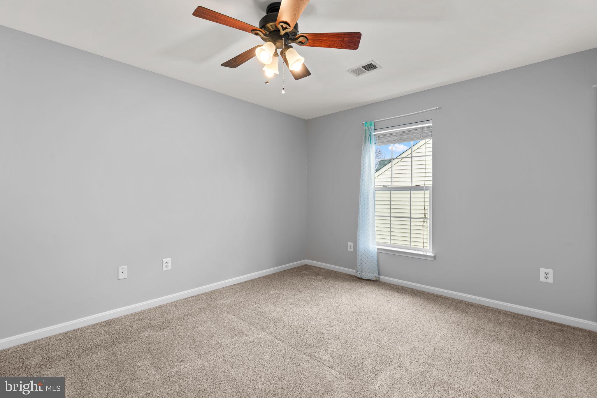 HOLLIFIELD ESTATES - Residential