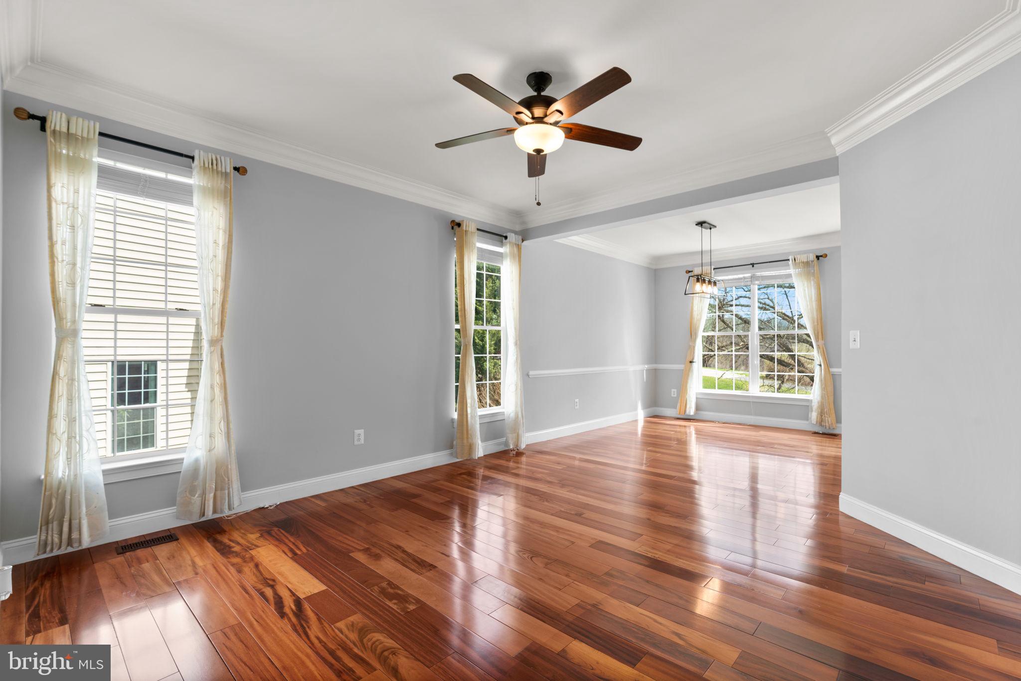 HOLLIFIELD ESTATES - Residential