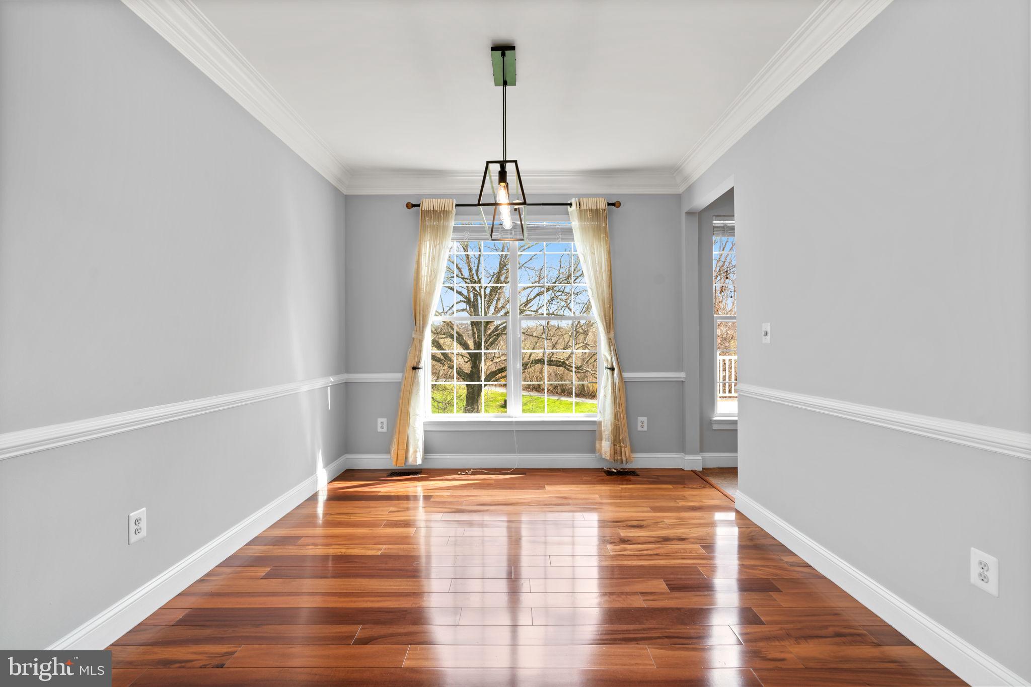 HOLLIFIELD ESTATES - Residential