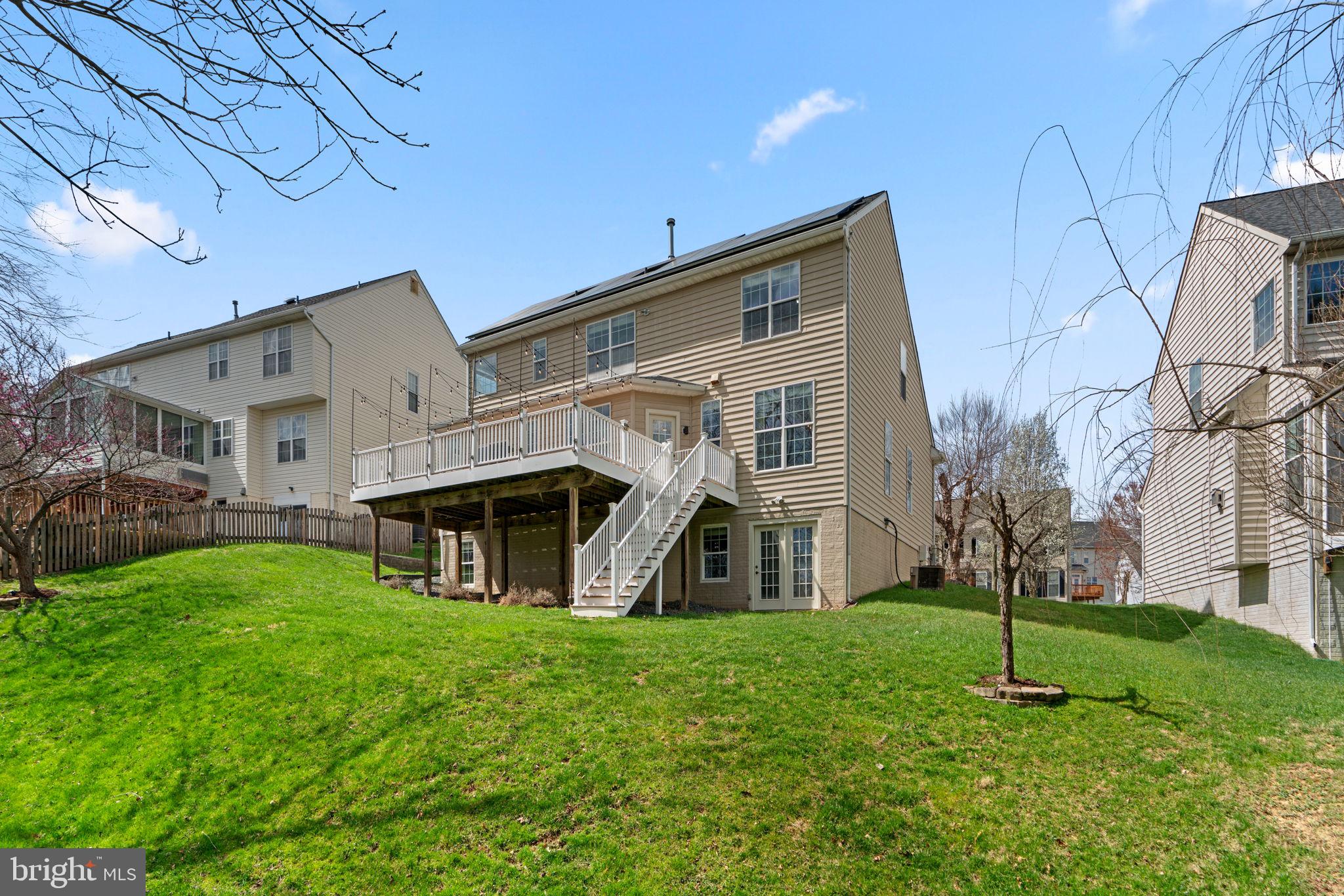 HOLLIFIELD ESTATES - Residential