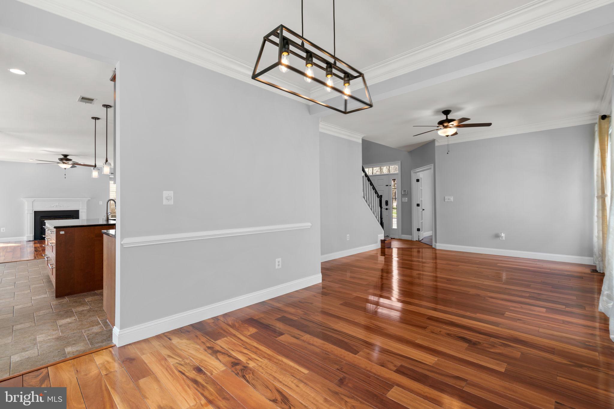 HOLLIFIELD ESTATES - Residential