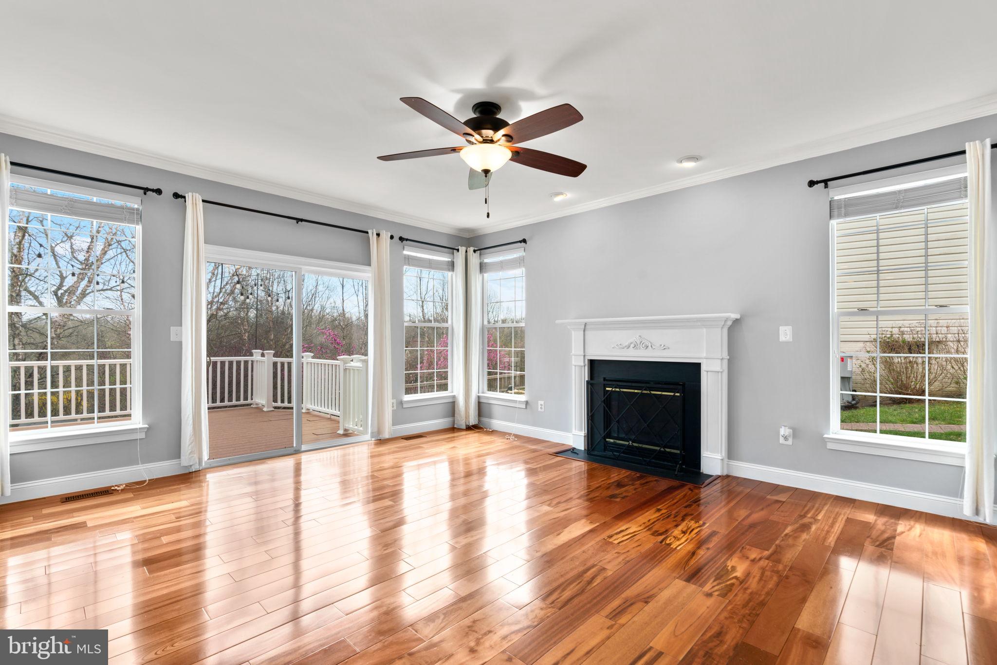 HOLLIFIELD ESTATES - Residential