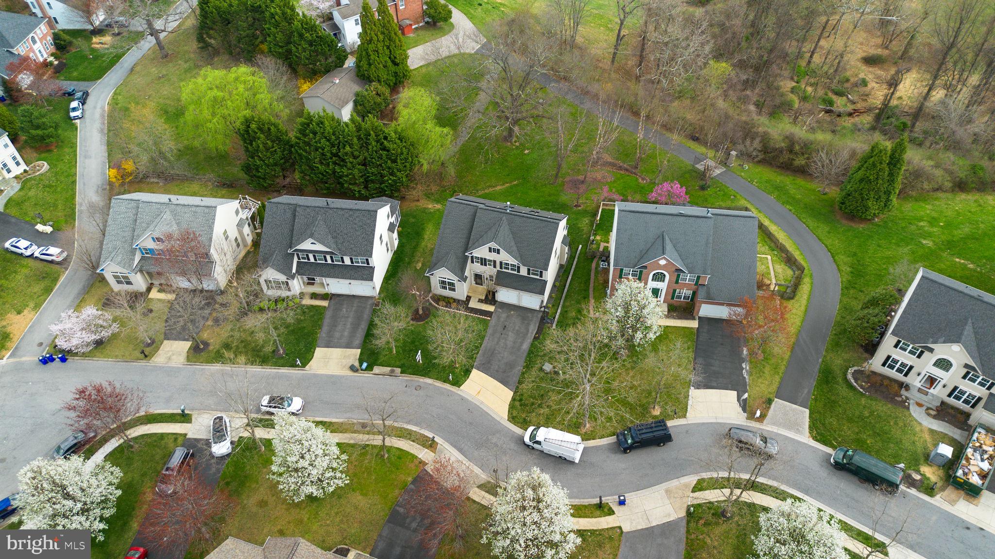 HOLLIFIELD ESTATES - Residential