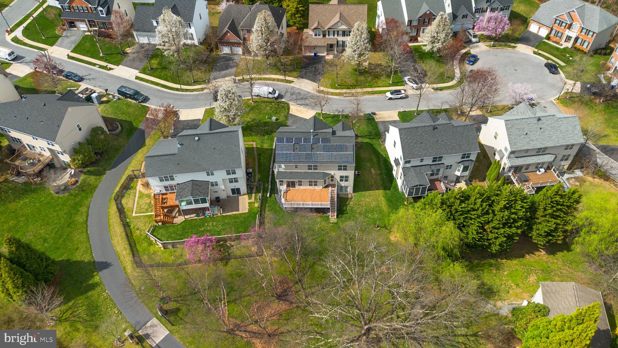 HOLLIFIELD ESTATES - Residential