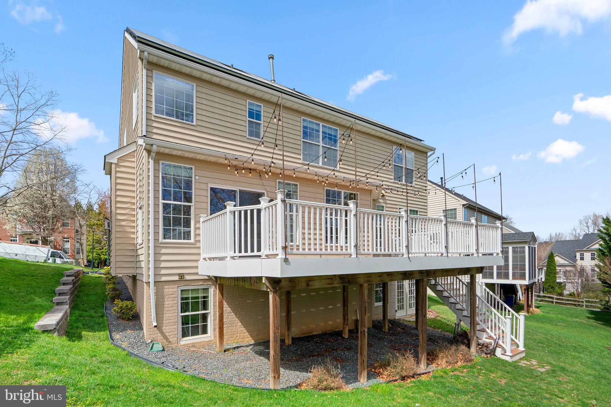 HOLLIFIELD ESTATES - Residential