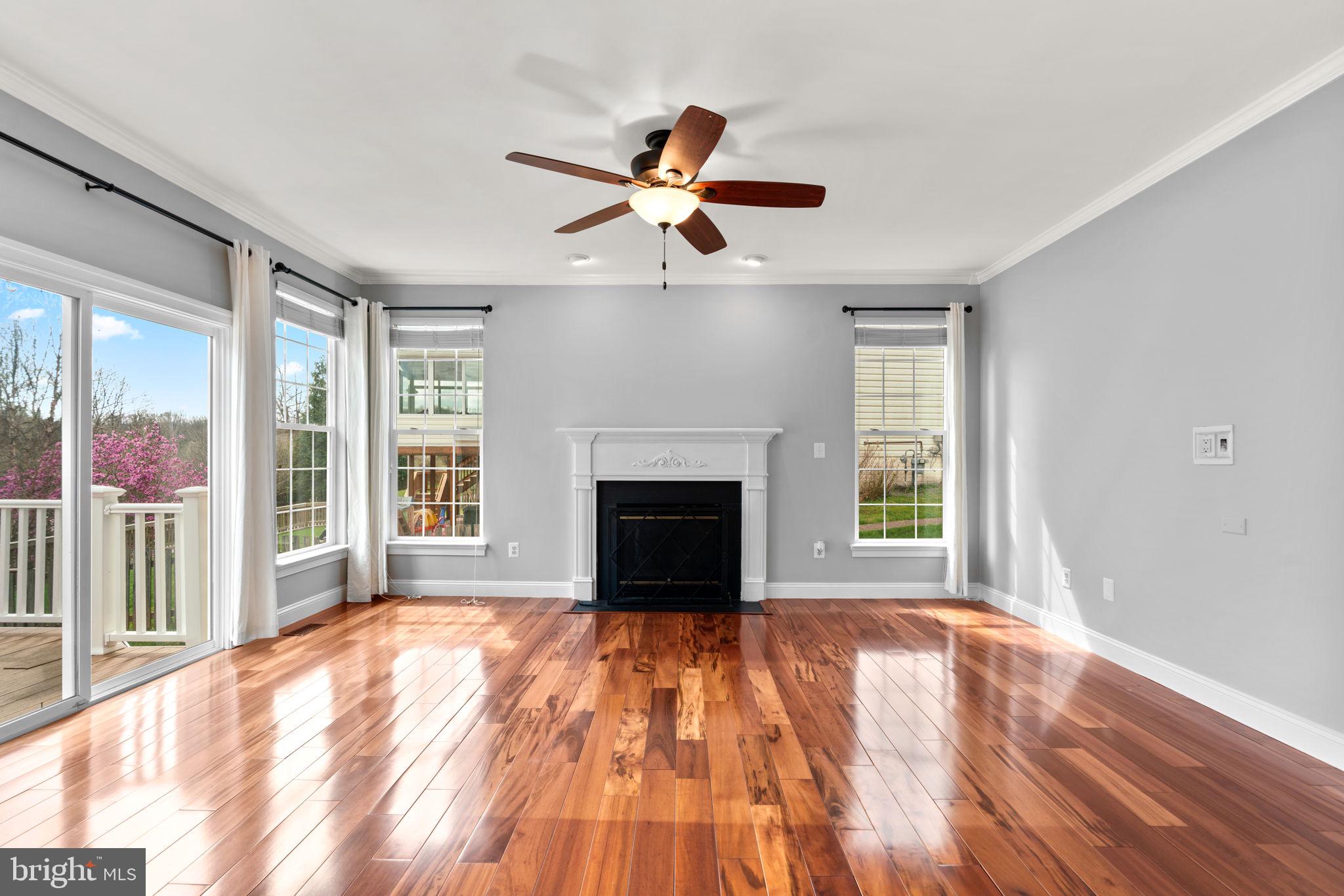 HOLLIFIELD ESTATES - Residential