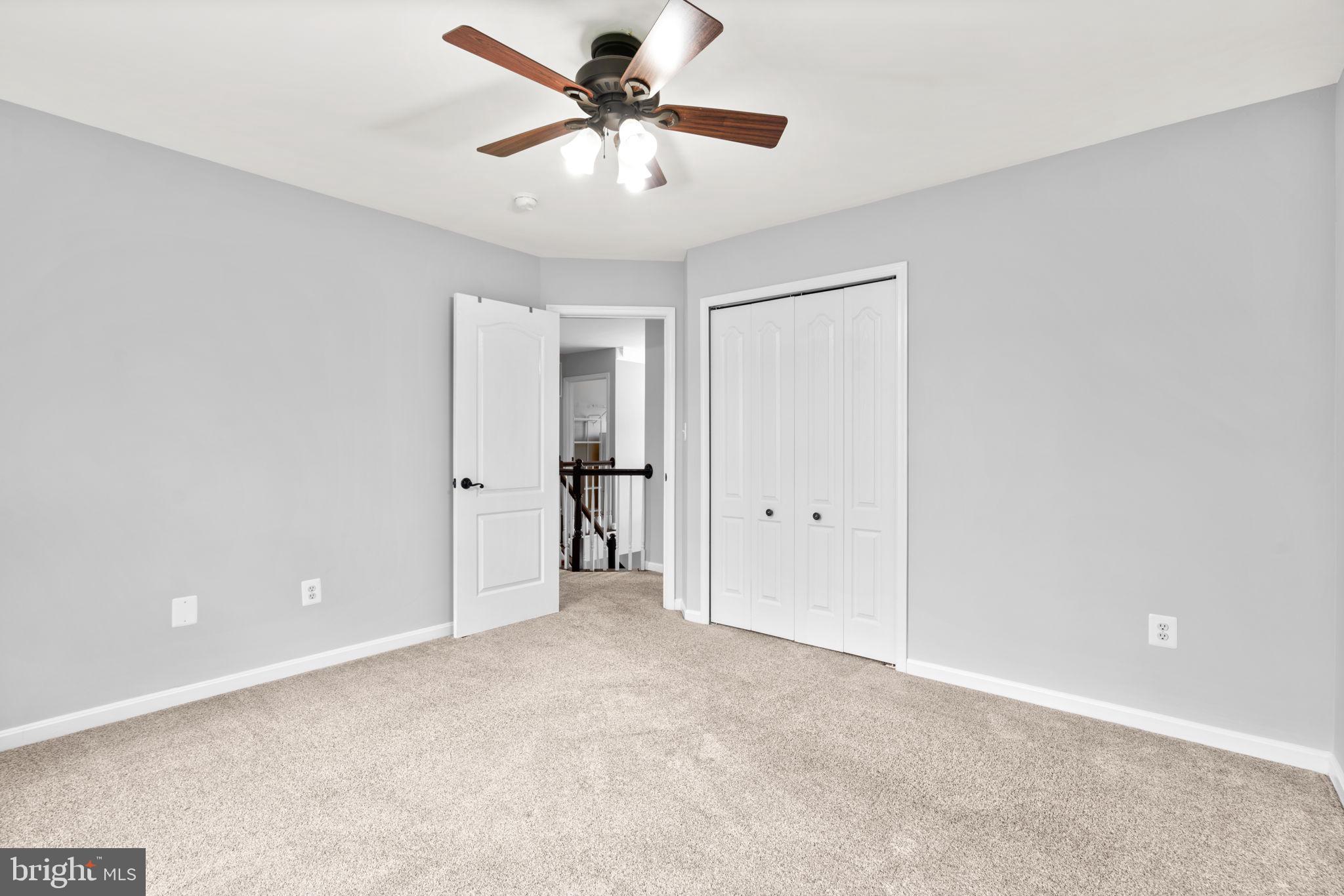 HOLLIFIELD ESTATES - Residential