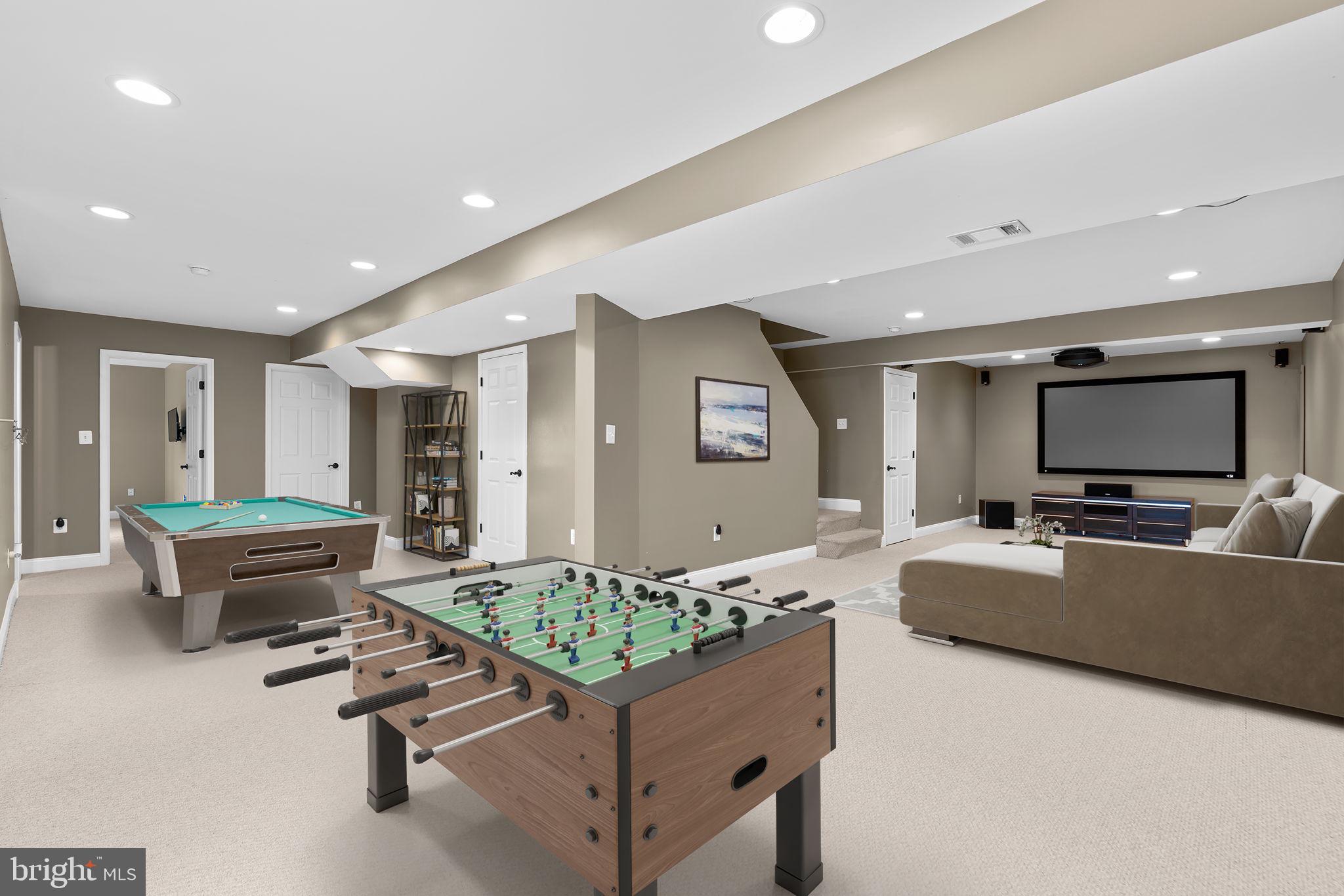 HOLLIFIELD ESTATES - Residential