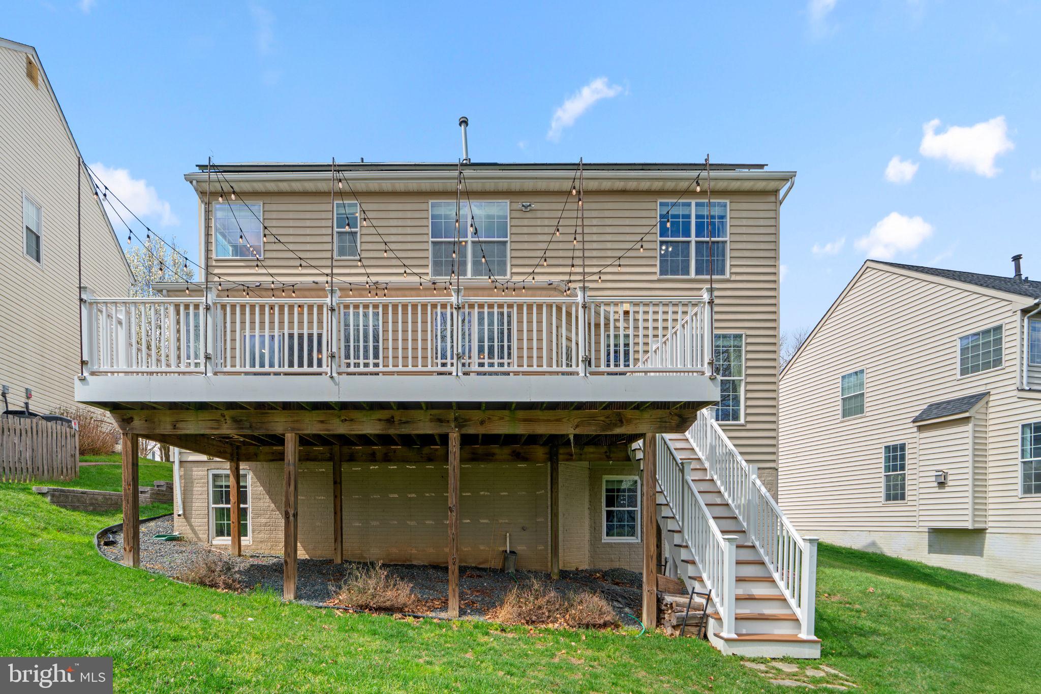 HOLLIFIELD ESTATES - Residential