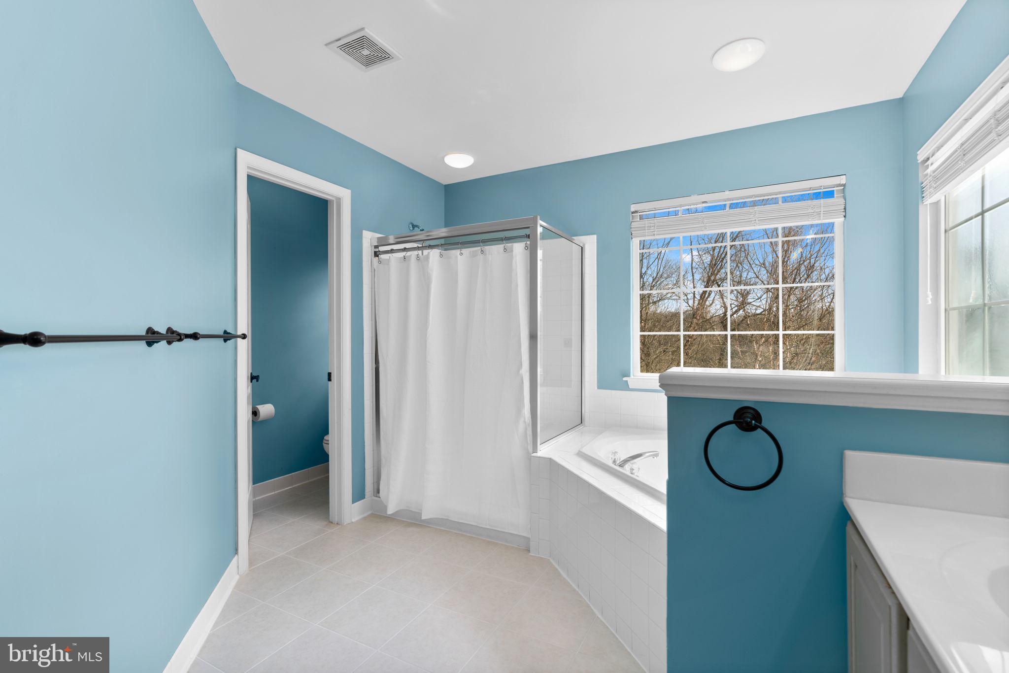 HOLLIFIELD ESTATES - Residential