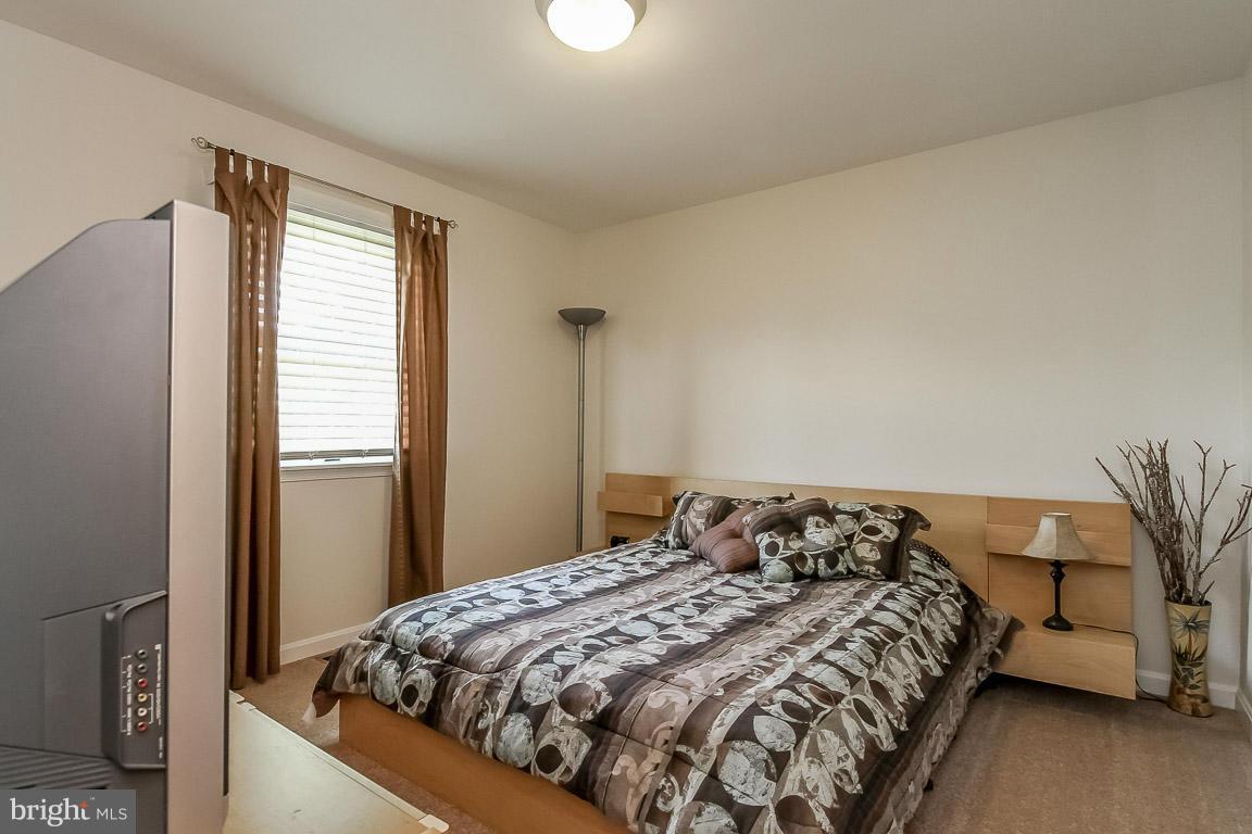 CRESTWOOD KNOLLS PH 1 - Residential