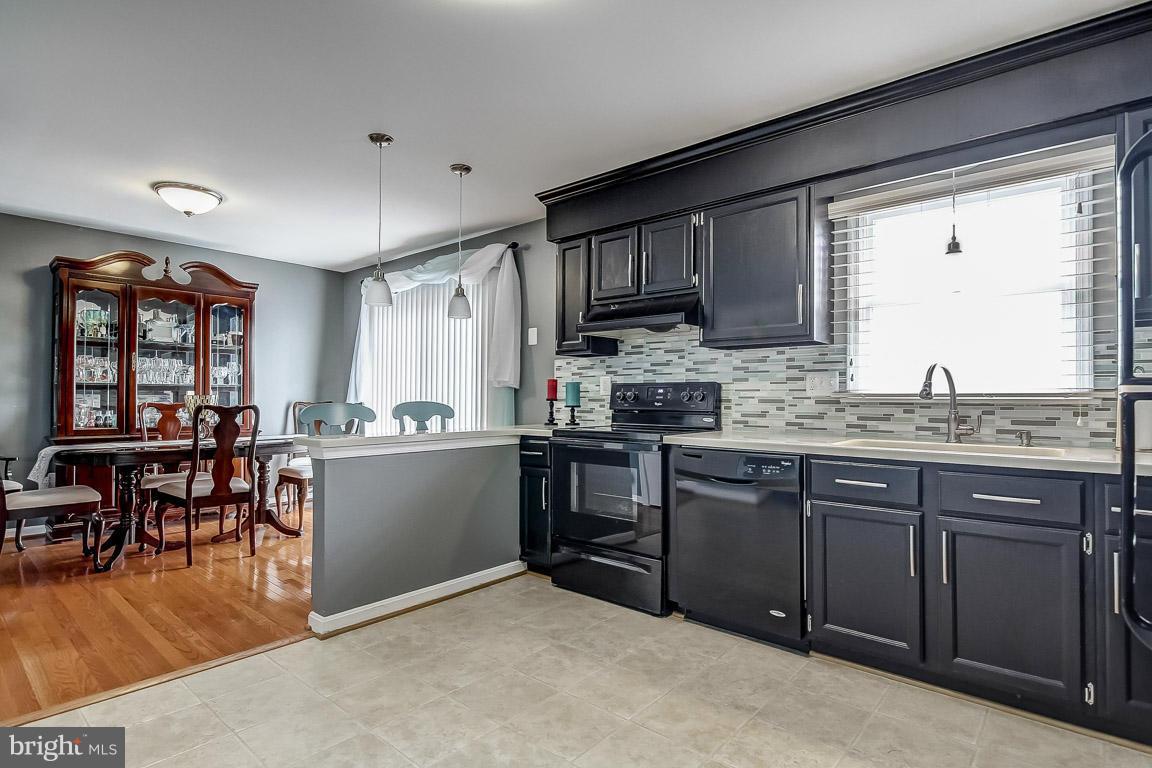 CRESTWOOD KNOLLS PH 1 - Residential
