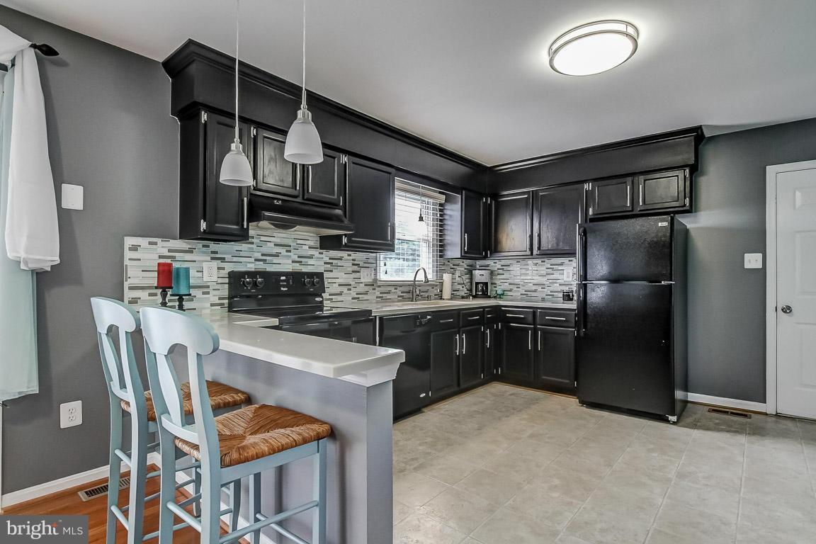 CRESTWOOD KNOLLS PH 1 - Residential
