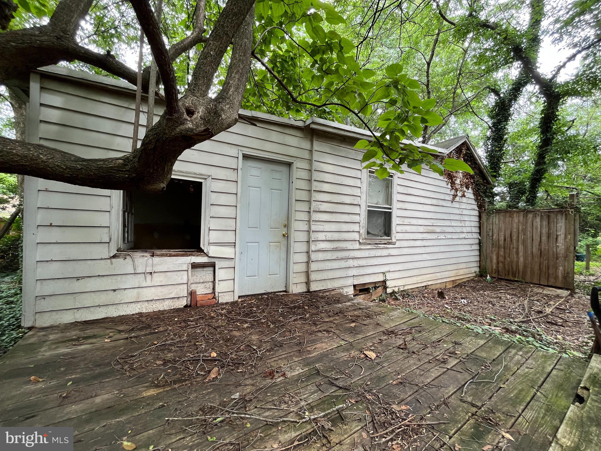 DOUGLAS PARK - Residential