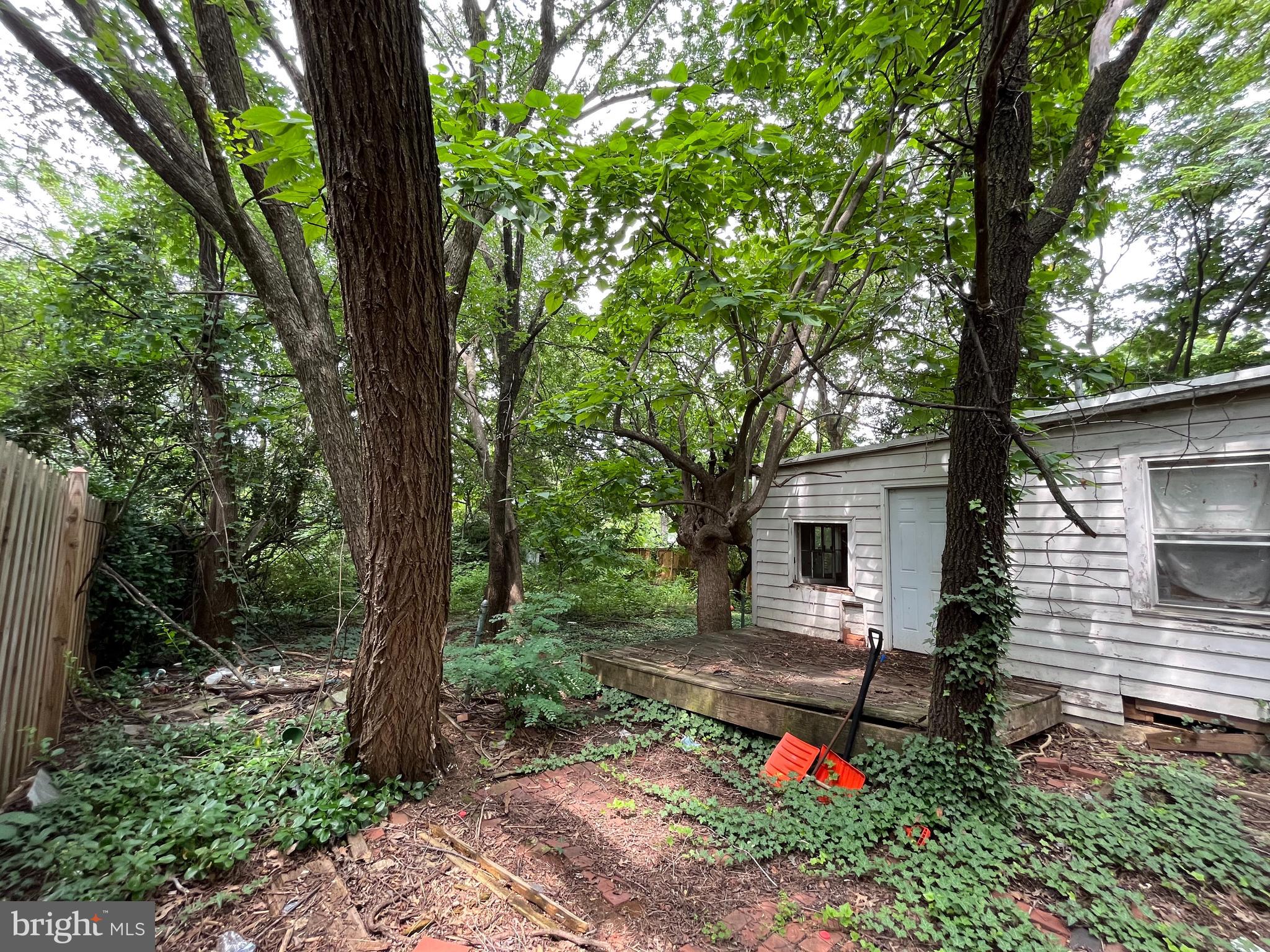 DOUGLAS PARK - Residential