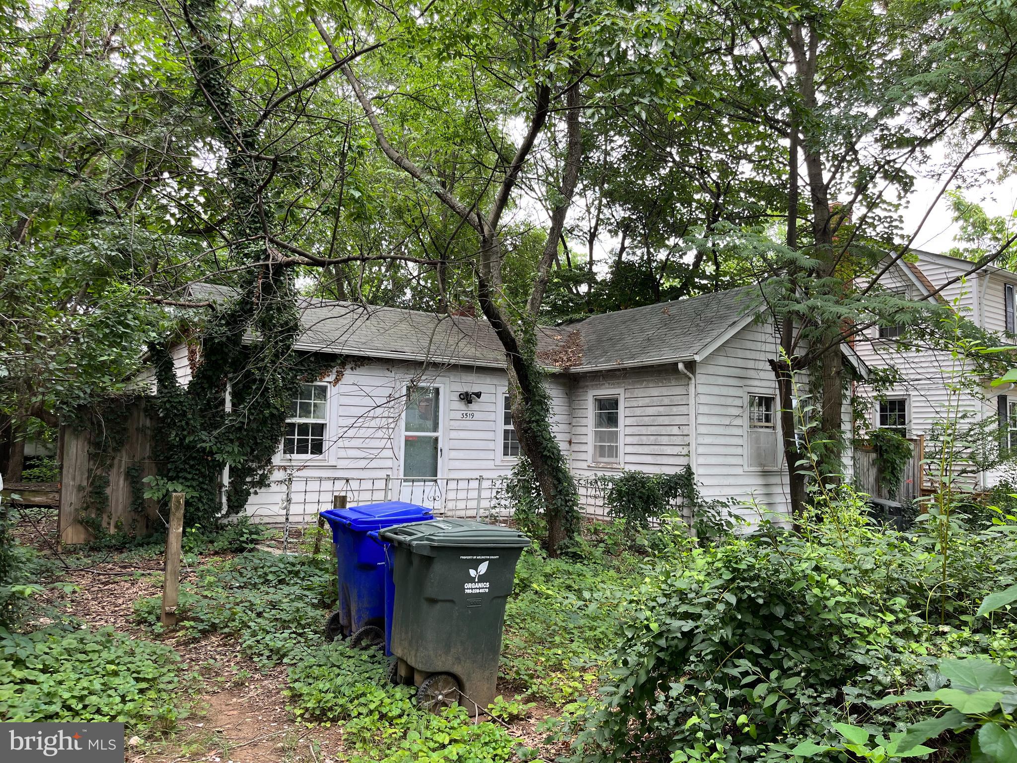 DOUGLAS PARK - Residential