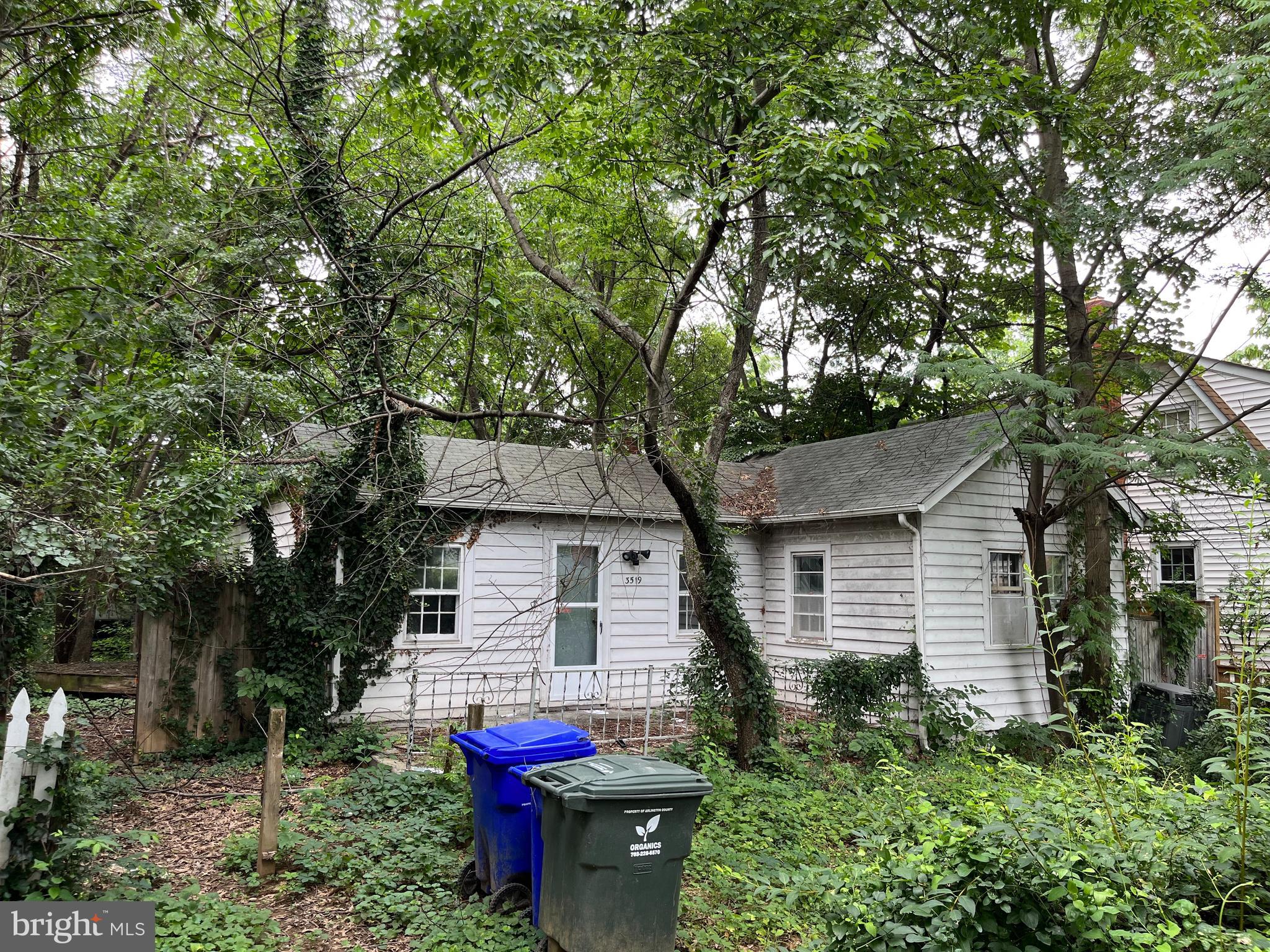 DOUGLAS PARK - Residential