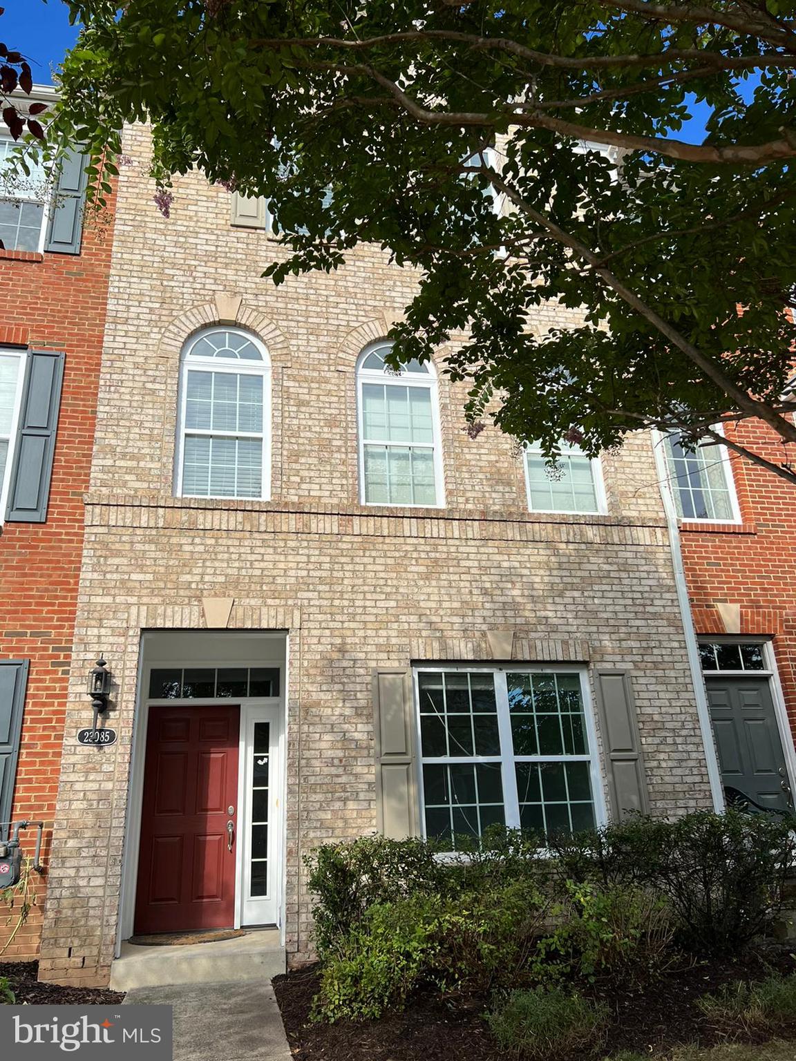 LOUDOUN VALLEY ESTATES - Residential