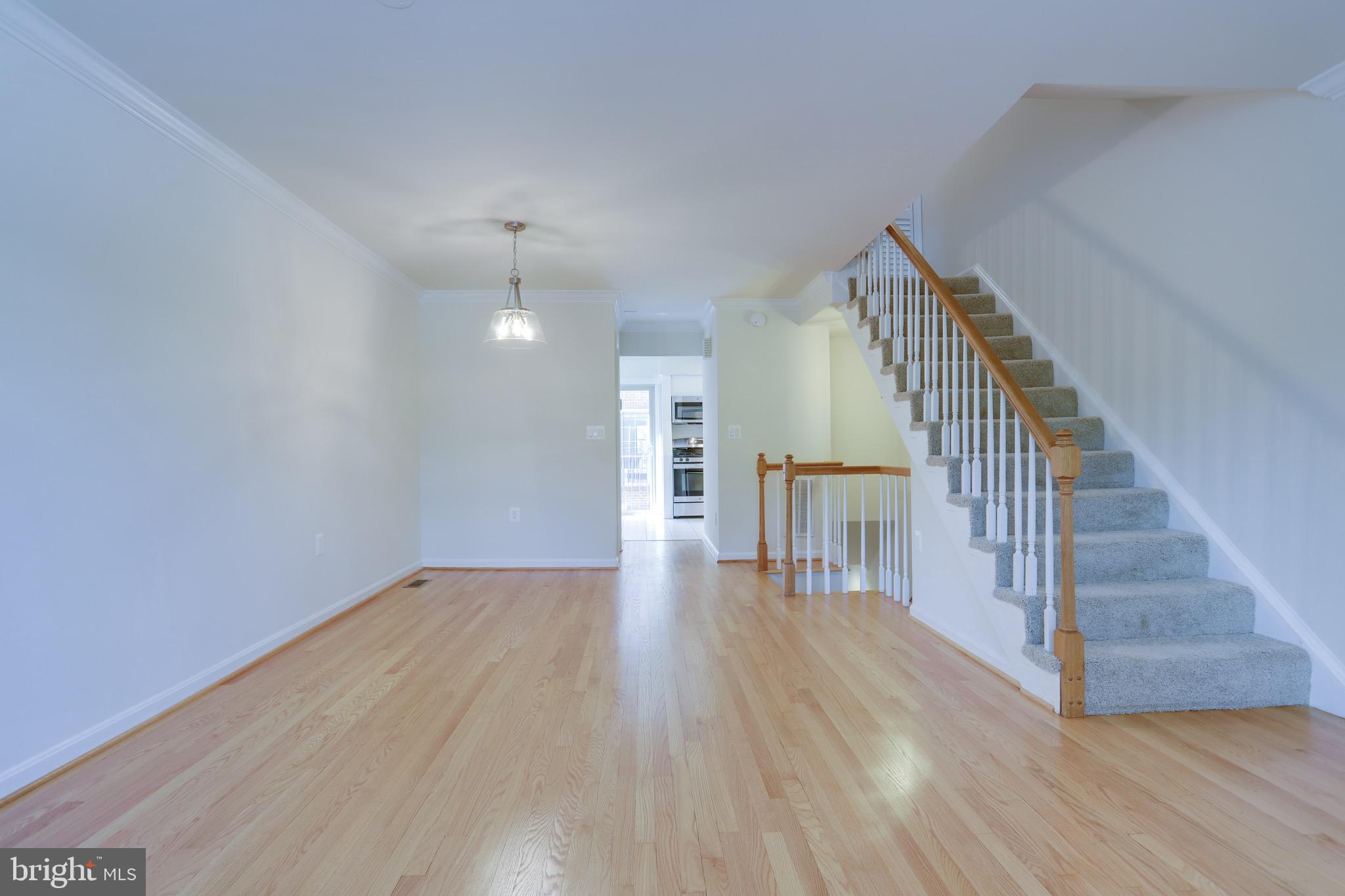 ARLINGTON CREST - Residential Lease