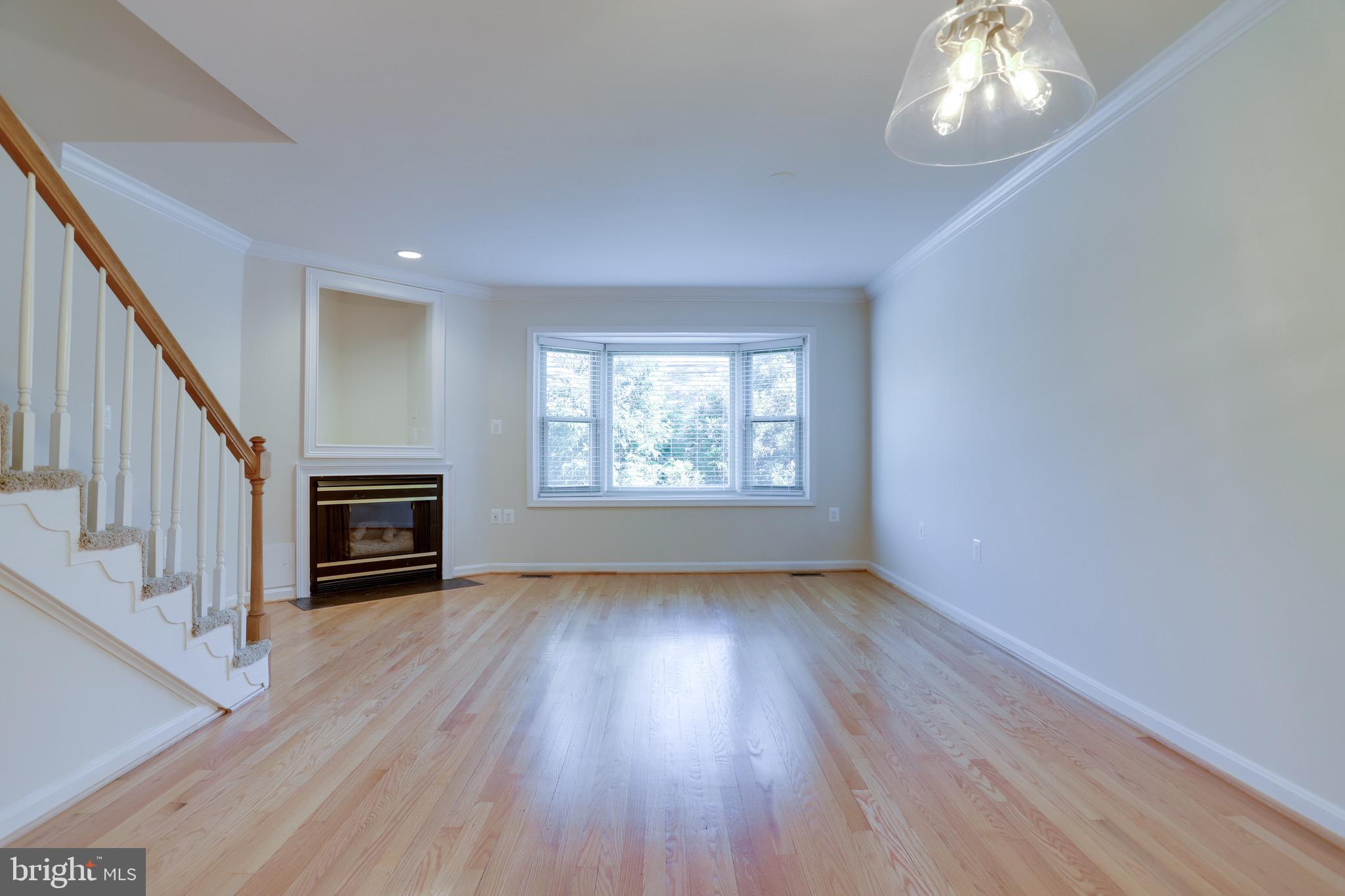 ARLINGTON CREST - Residential Lease