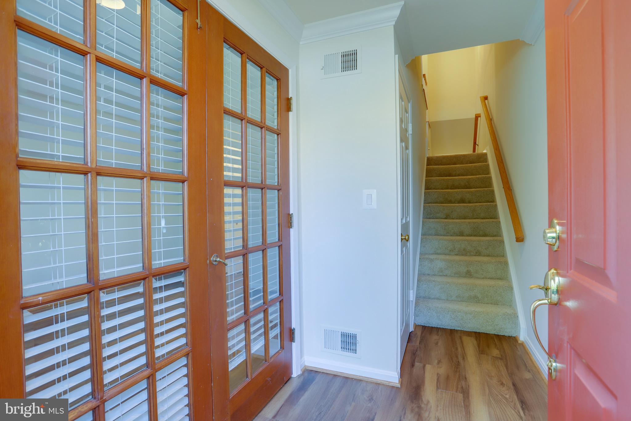 ARLINGTON CREST - Residential Lease