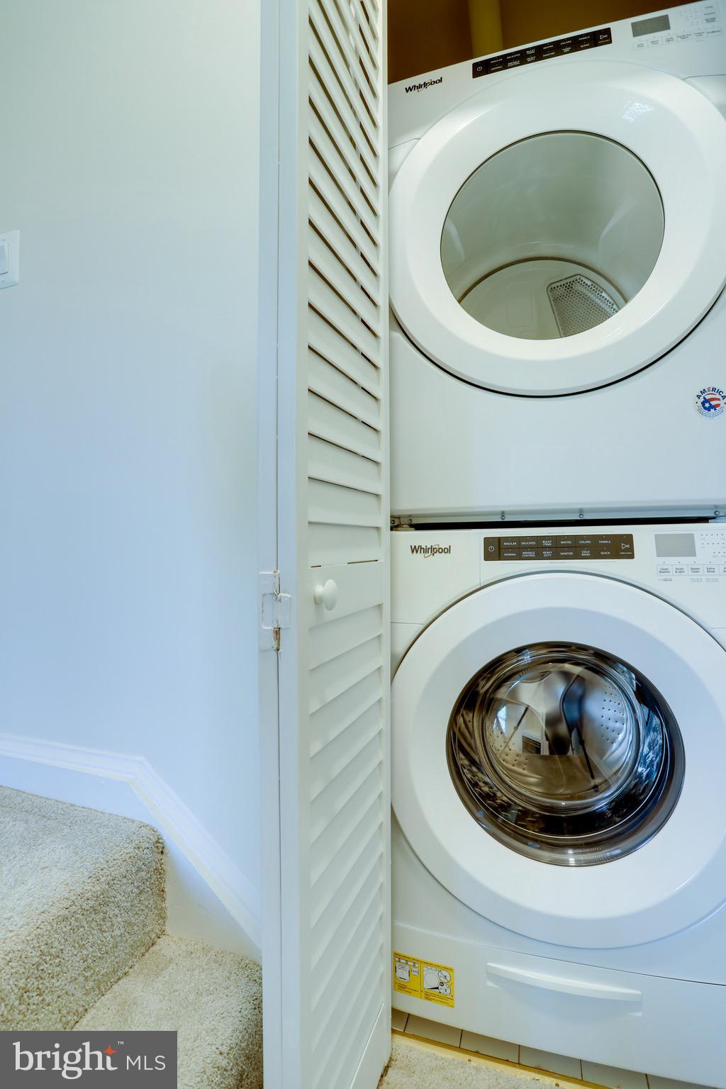 ARLINGTON CREST - Residential Lease