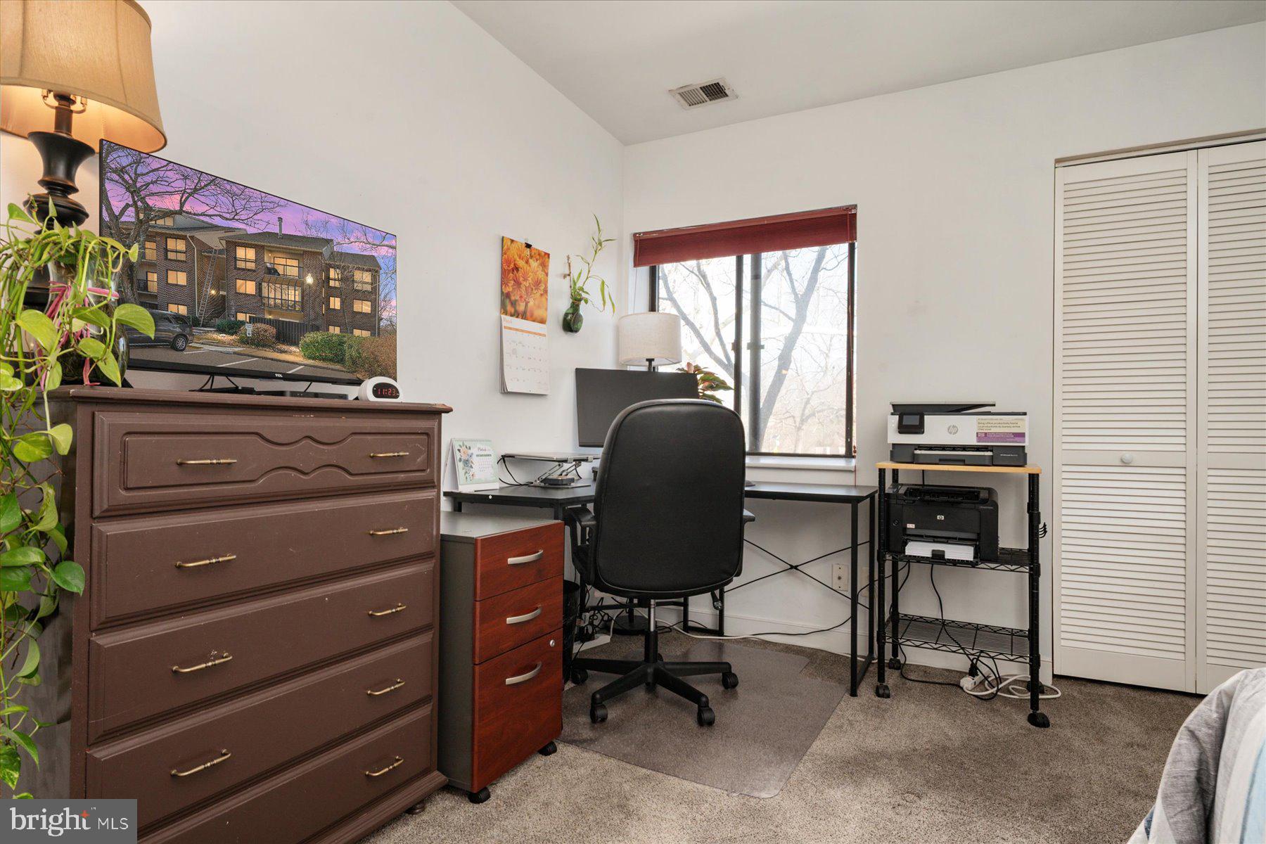 NORTH GREEN CONDOMINIUMS - Residential