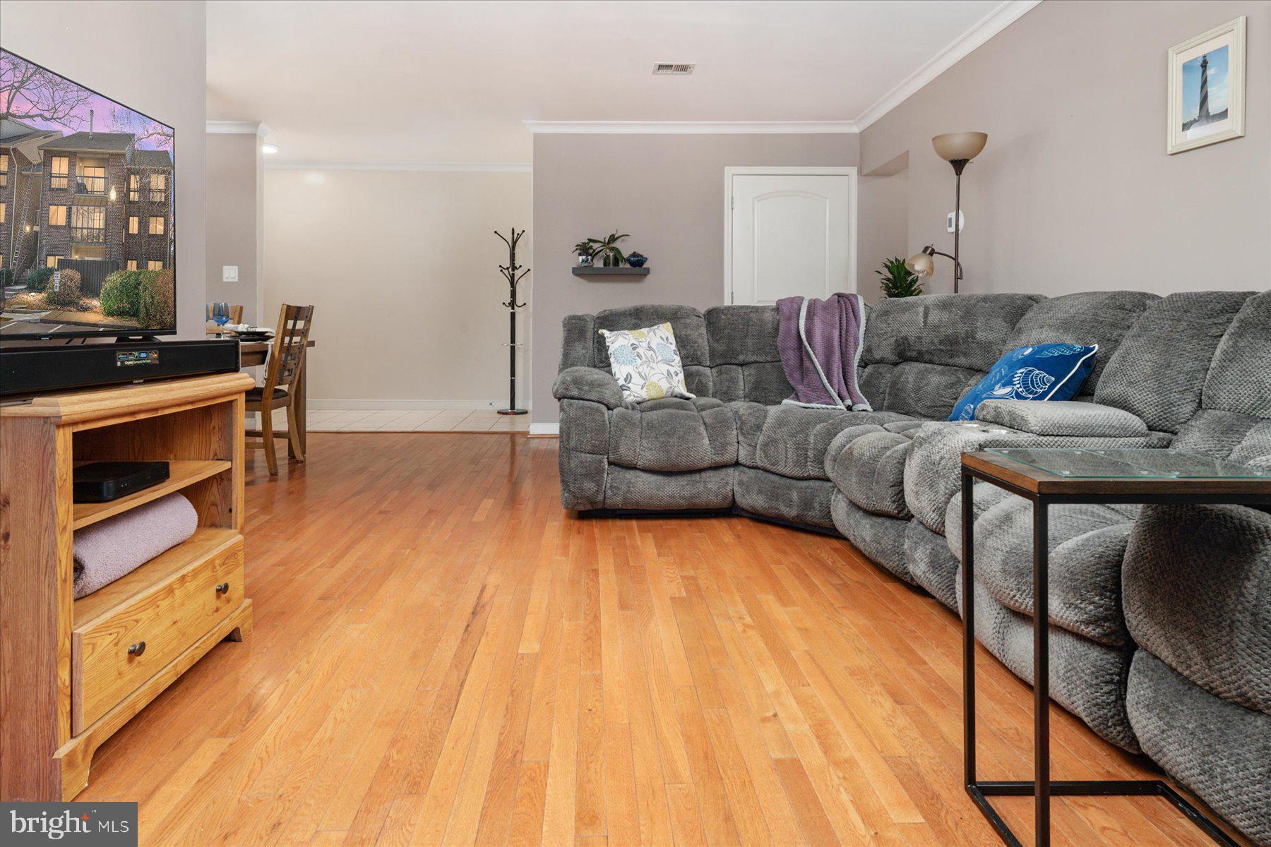 NORTH GREEN CONDOMINIUMS - Residential