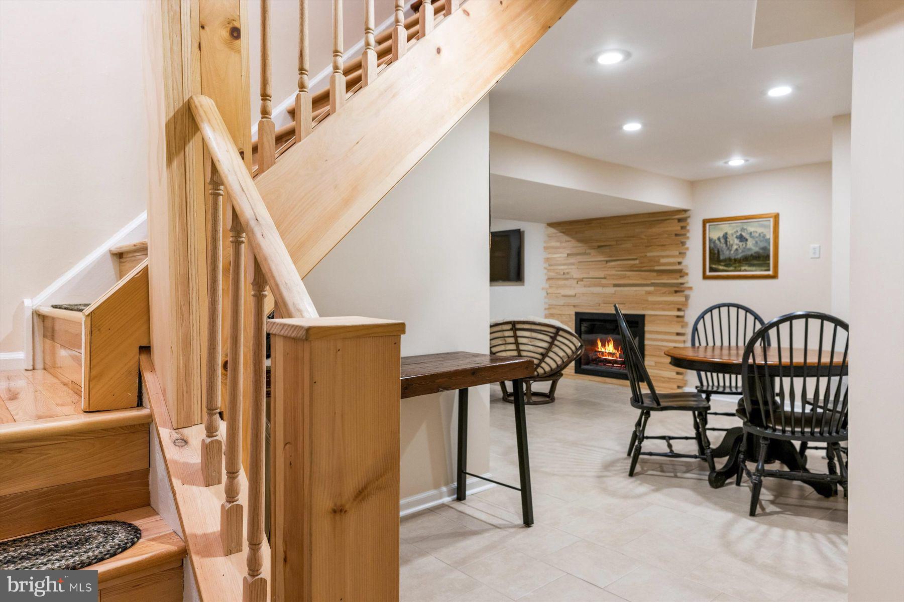 HEADLEY TRACE - Residential