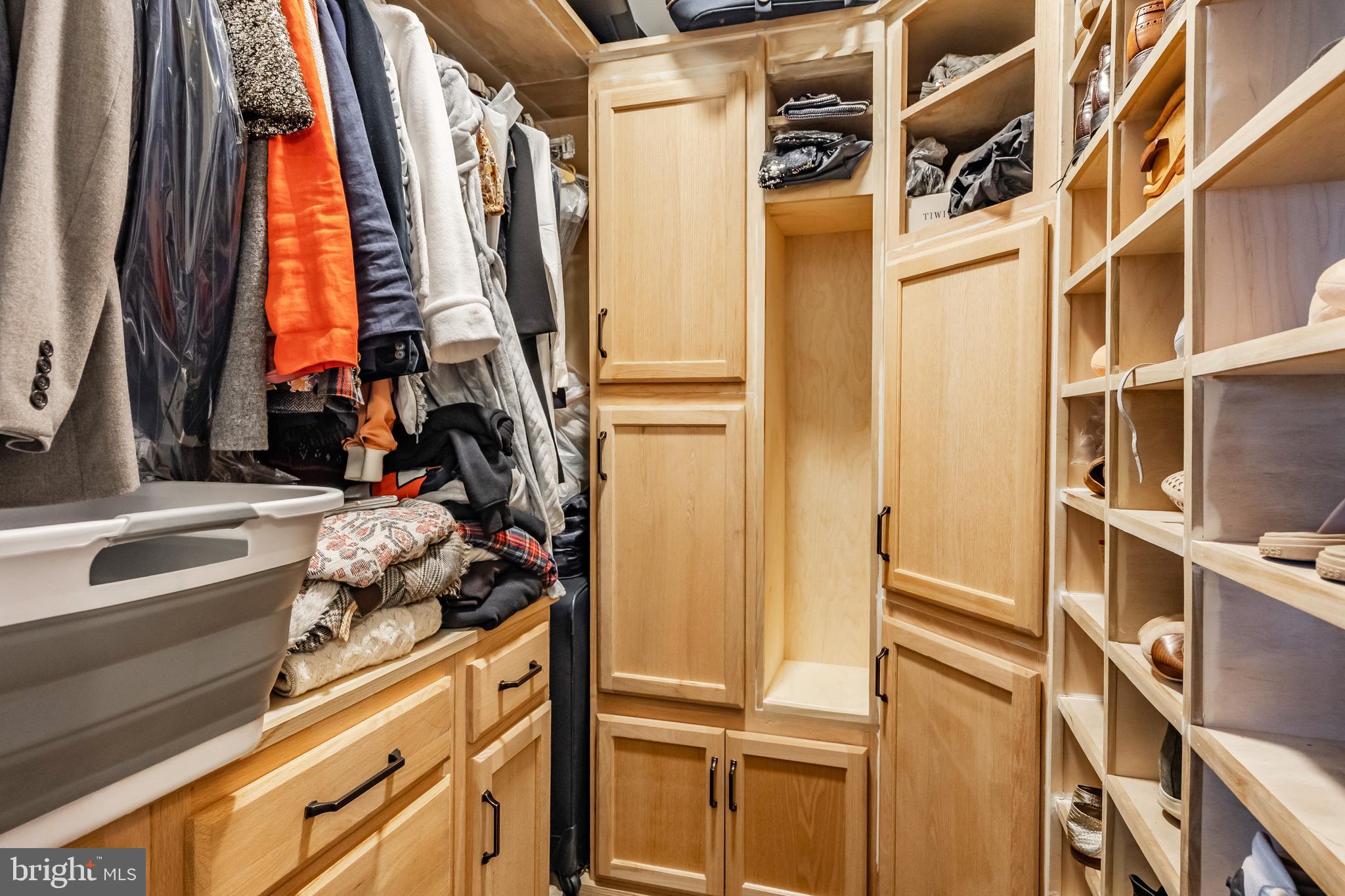 LYNNWOOD - Residential