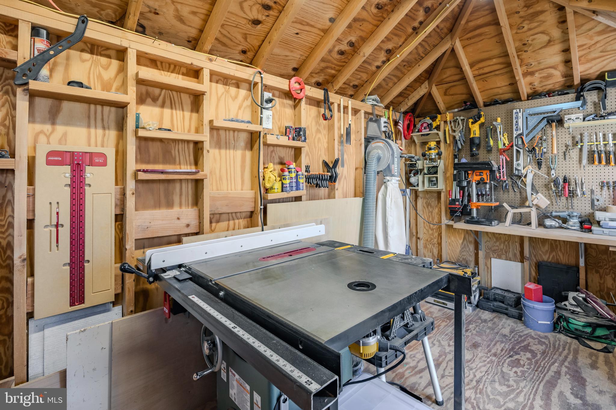 LYNNWOOD - Residential