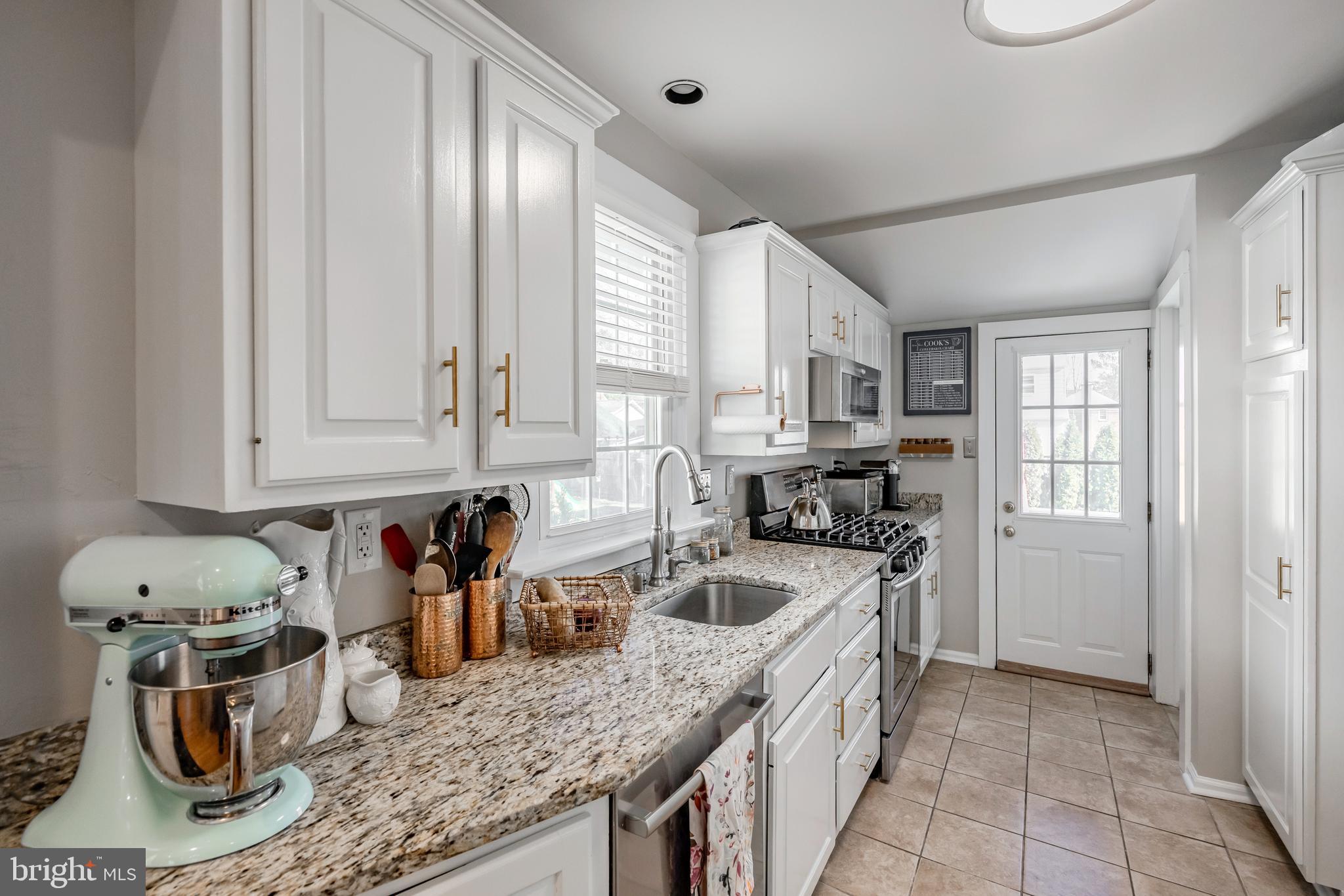 LYNNWOOD - Residential