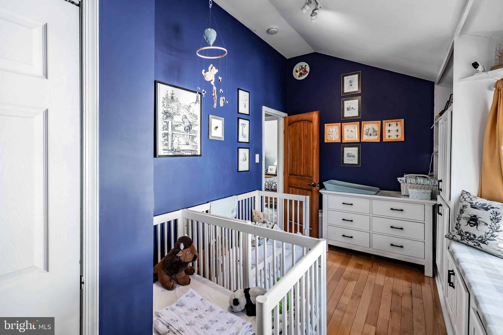 LYNNWOOD - Residential