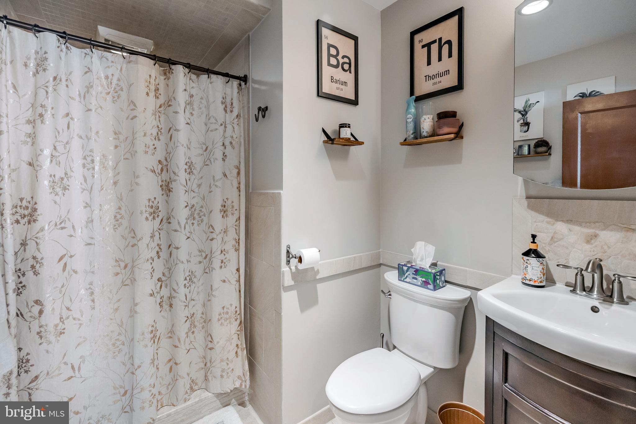 LYNNWOOD - Residential