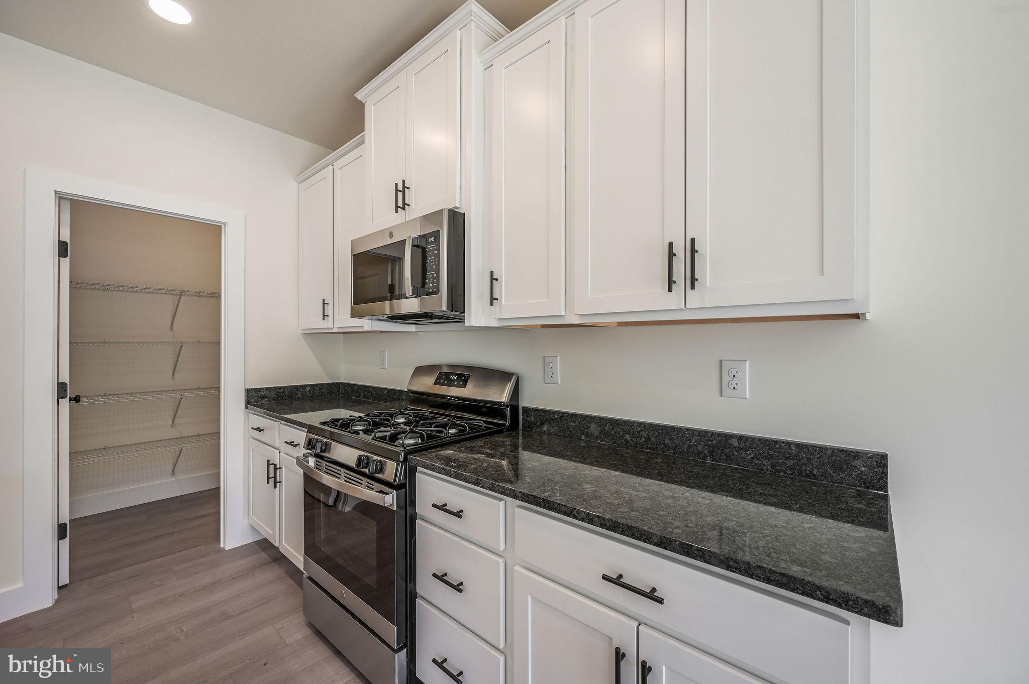 PINEHURST VILLAGE - Residential