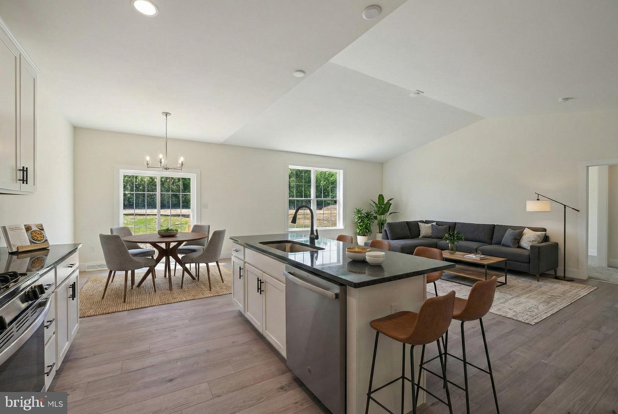 PINEHURST VILLAGE - Residential