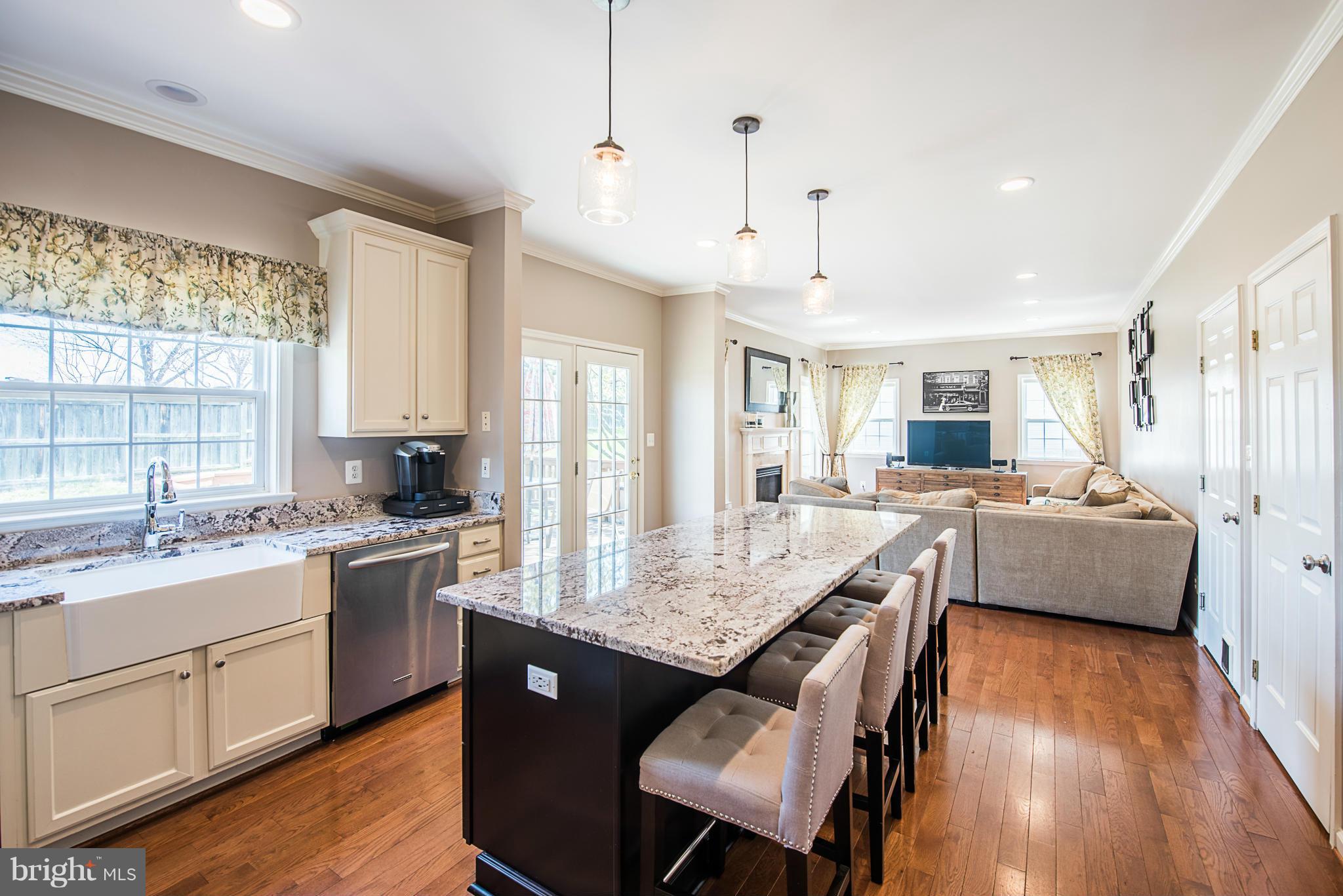 SIGNATURE AT BROADLANDS - Residential