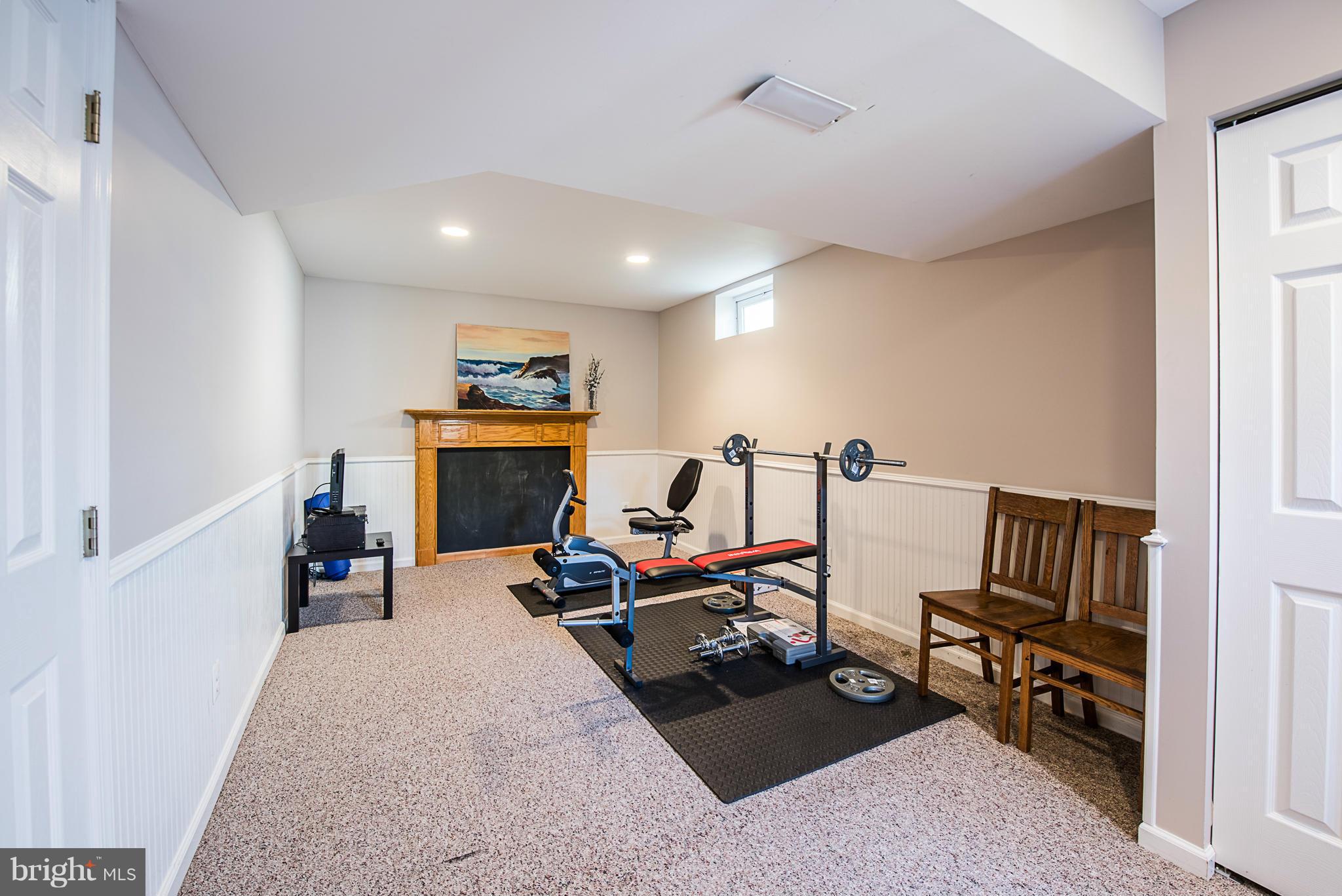 SIGNATURE AT BROADLANDS - Residential