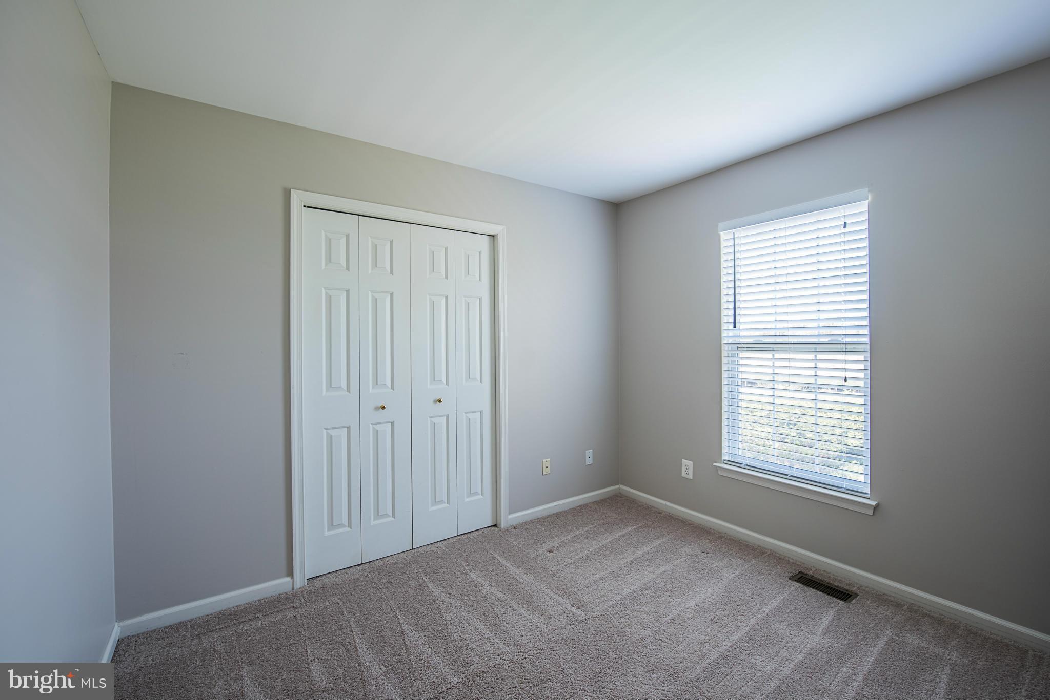 SIGNATURE AT BROADLANDS - Residential